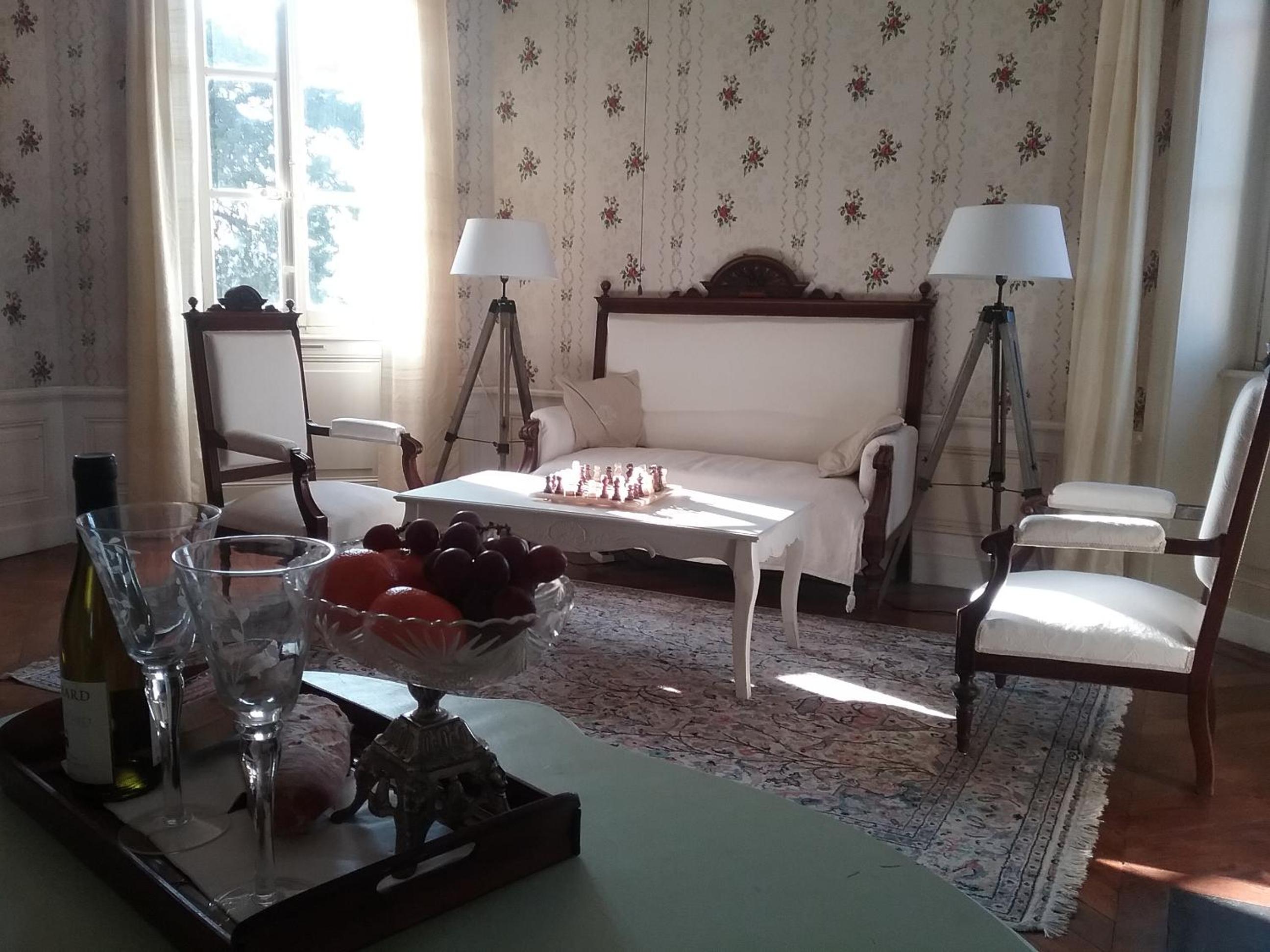 Family Room with Garden View - Rose - Photo 8