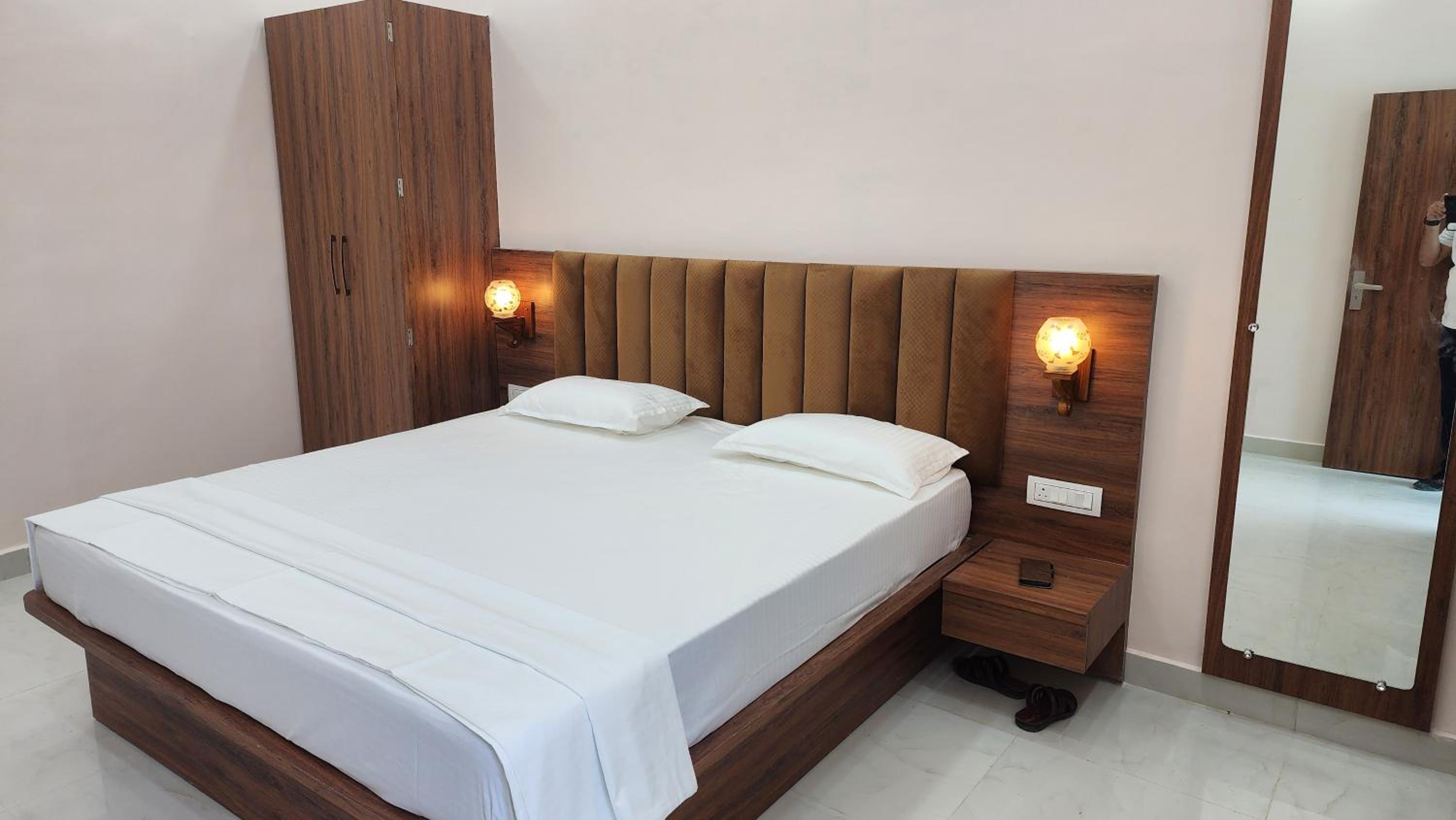 Double Room With Private Bathroom
