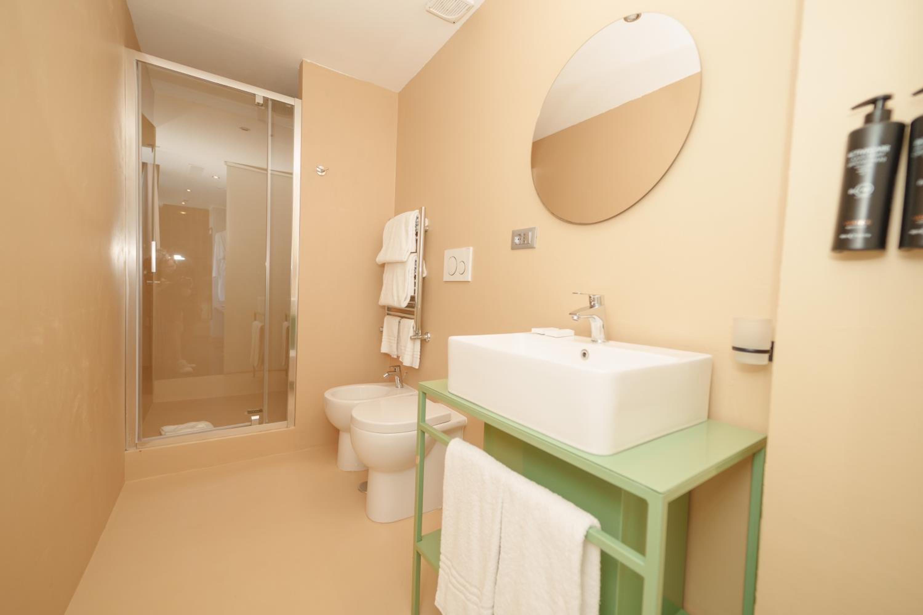Suite with Hot Tub