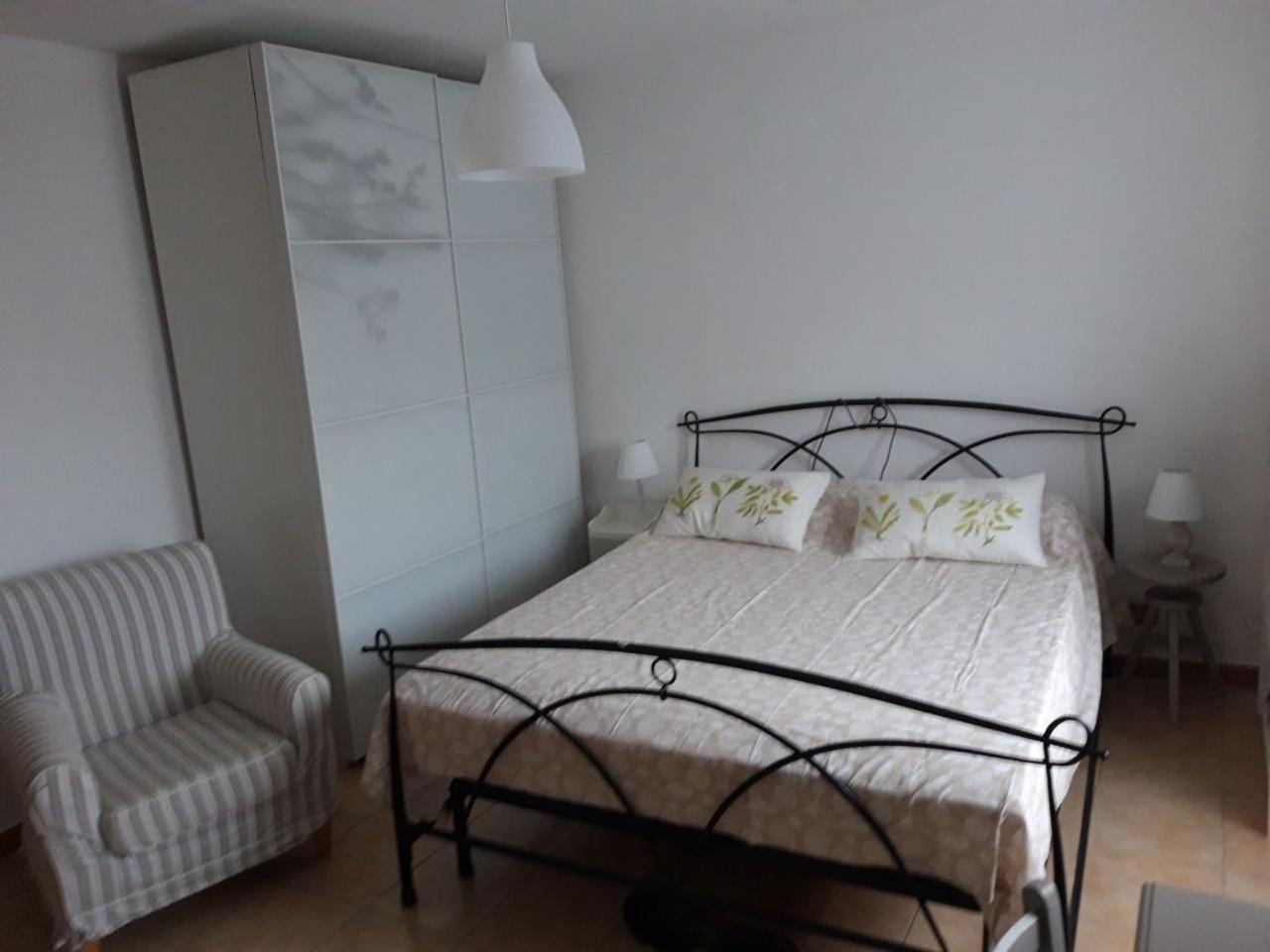 Standard Queen Room photo 1