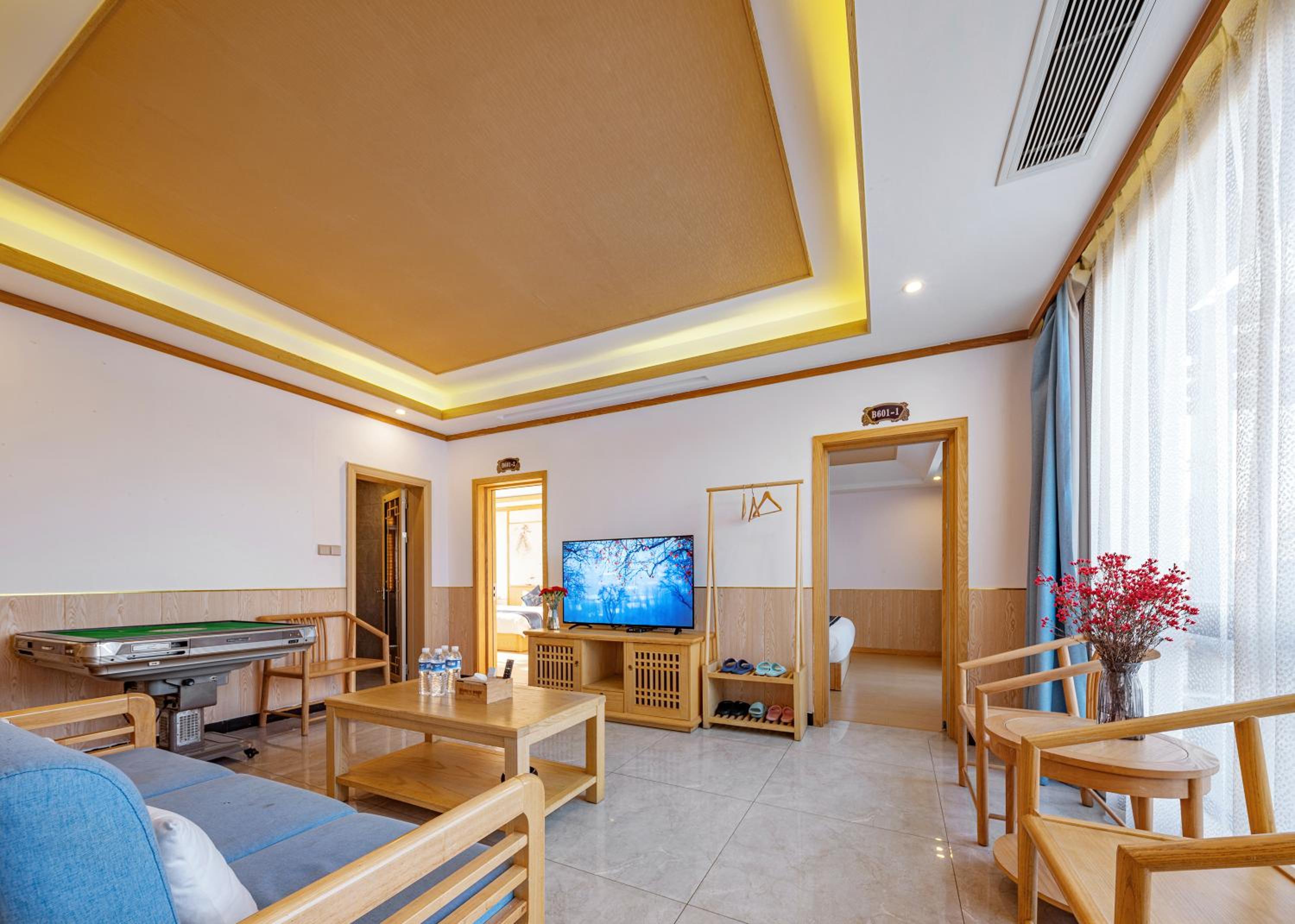 Two-Bedroom Suite photo 2