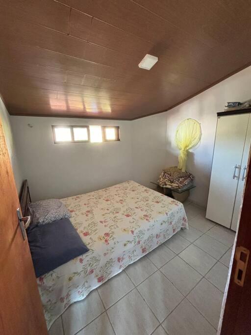 Five-Bedroom House photo 1