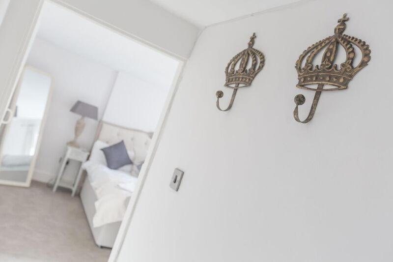 Deluxe King Suite photo 2