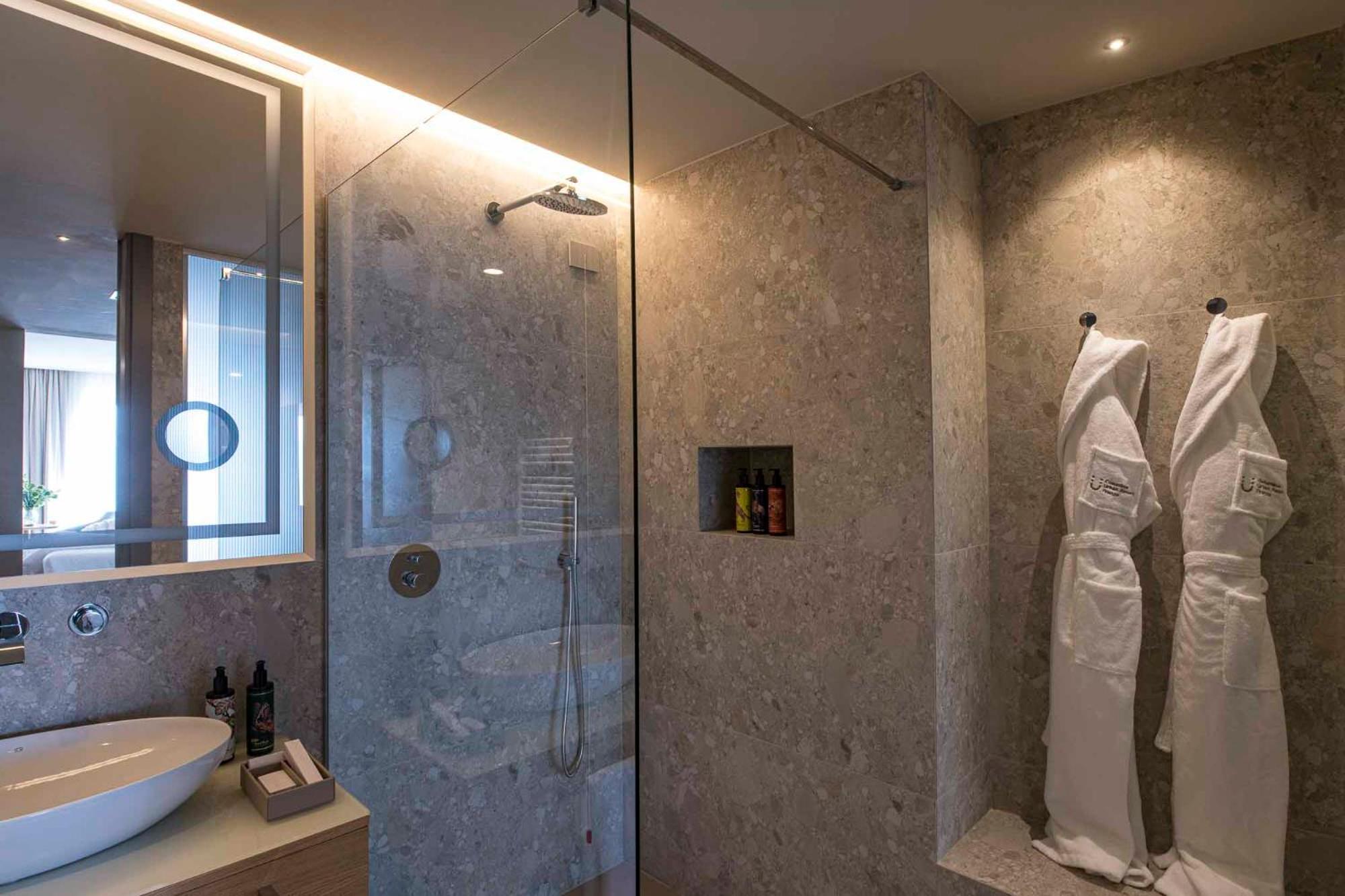 Deluxe Double Room with River View