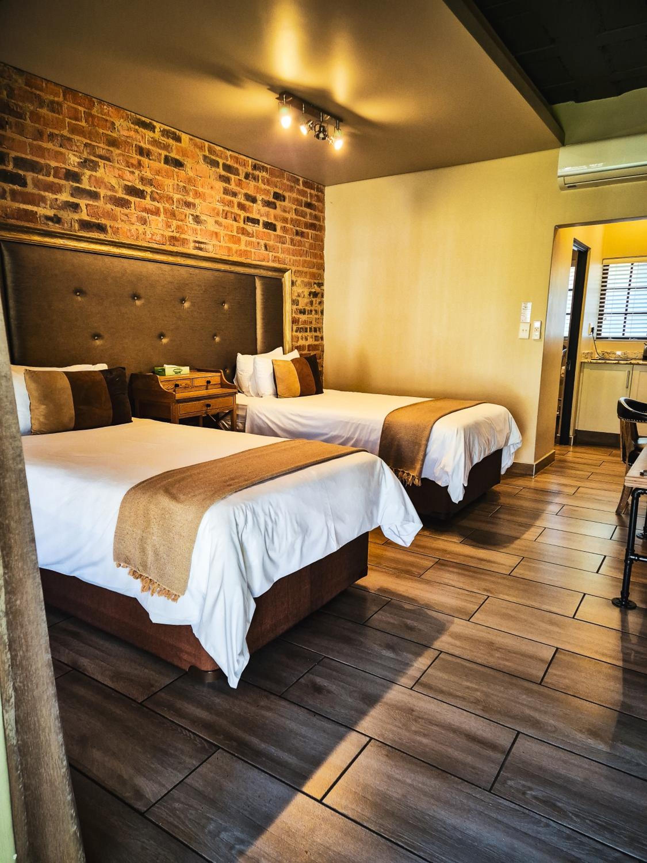 Long Stay Room - Disability Access - Photo 4