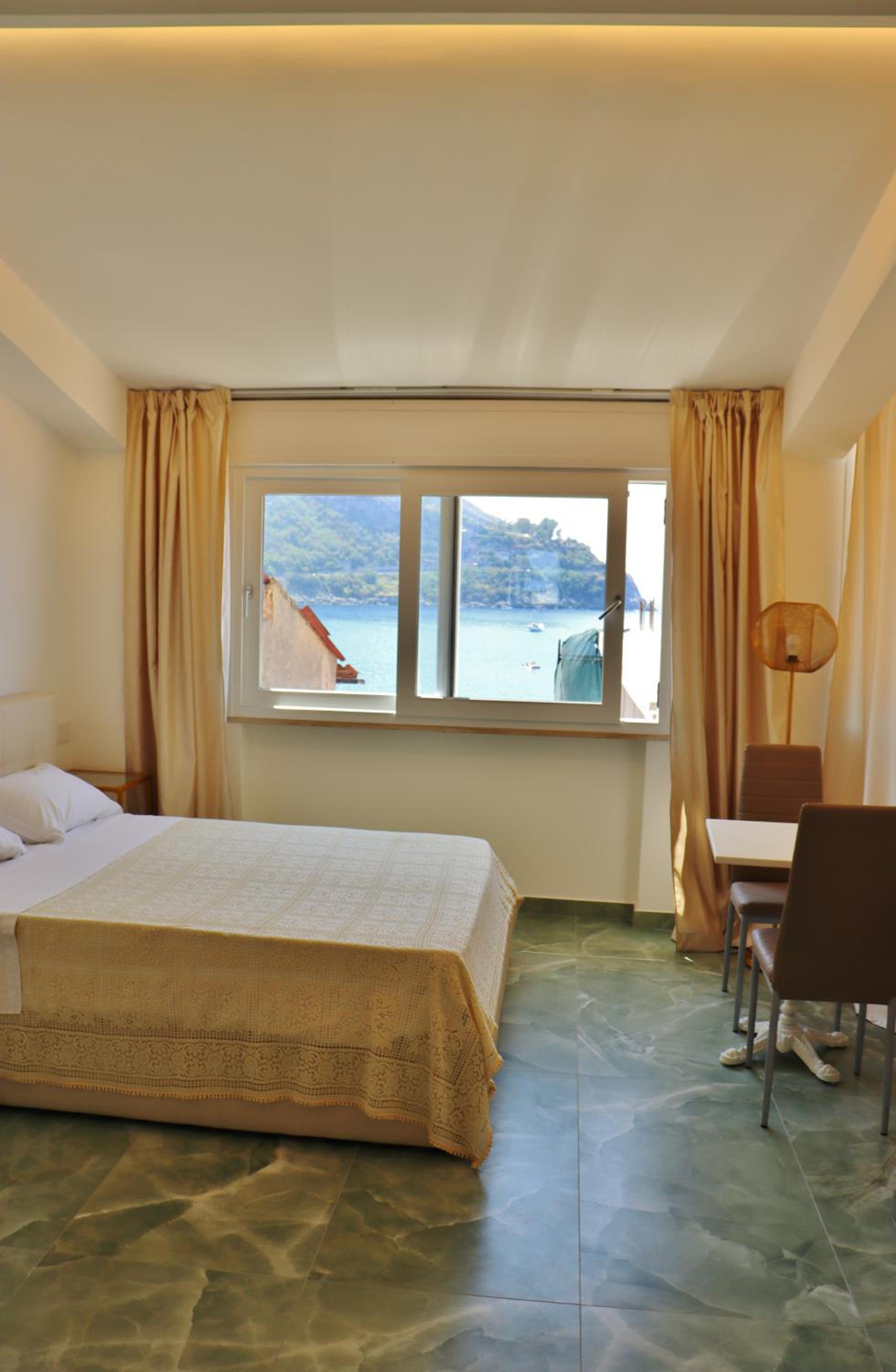 Apartment With Sea View photo 1