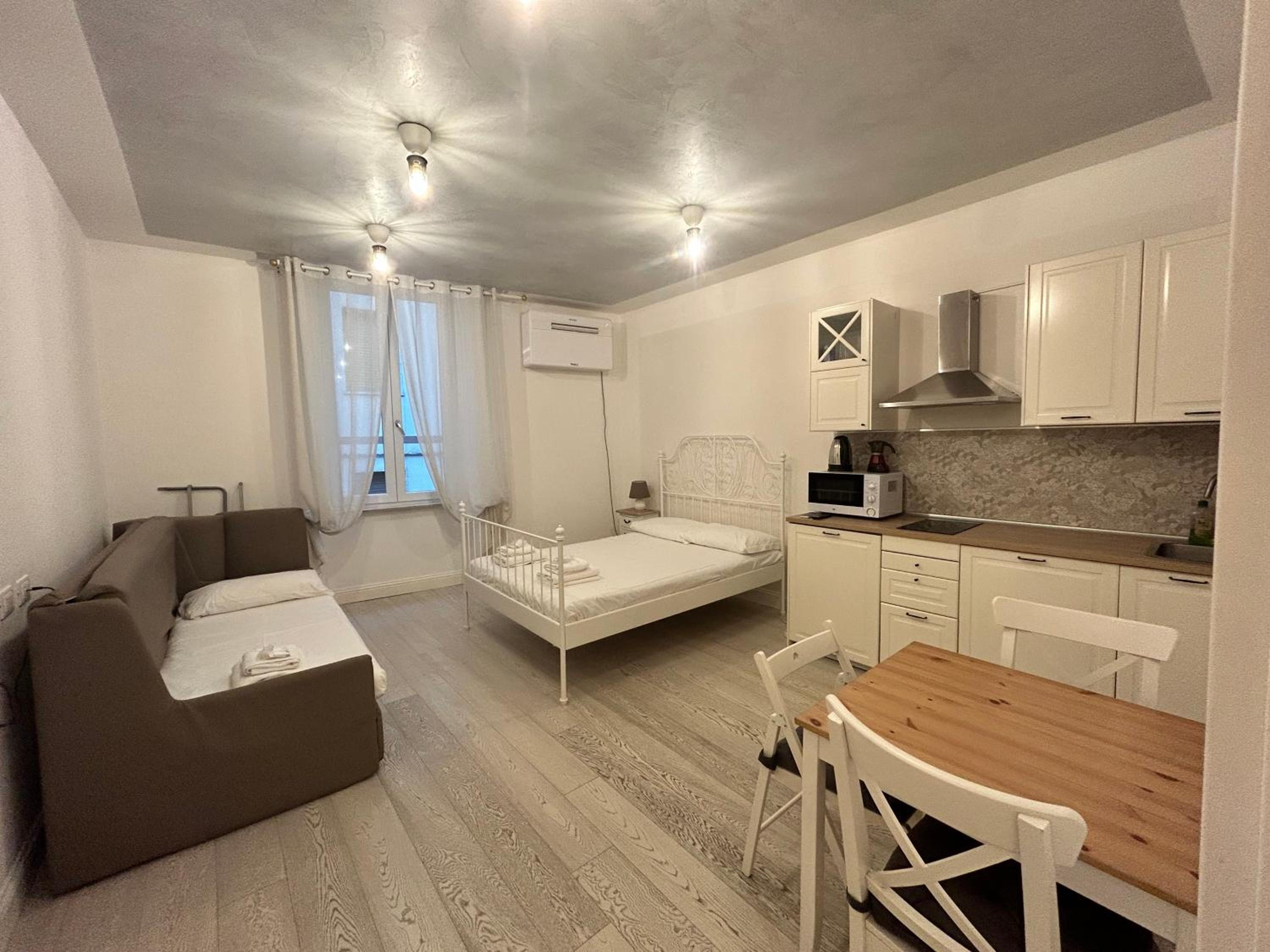 Studio Apartment