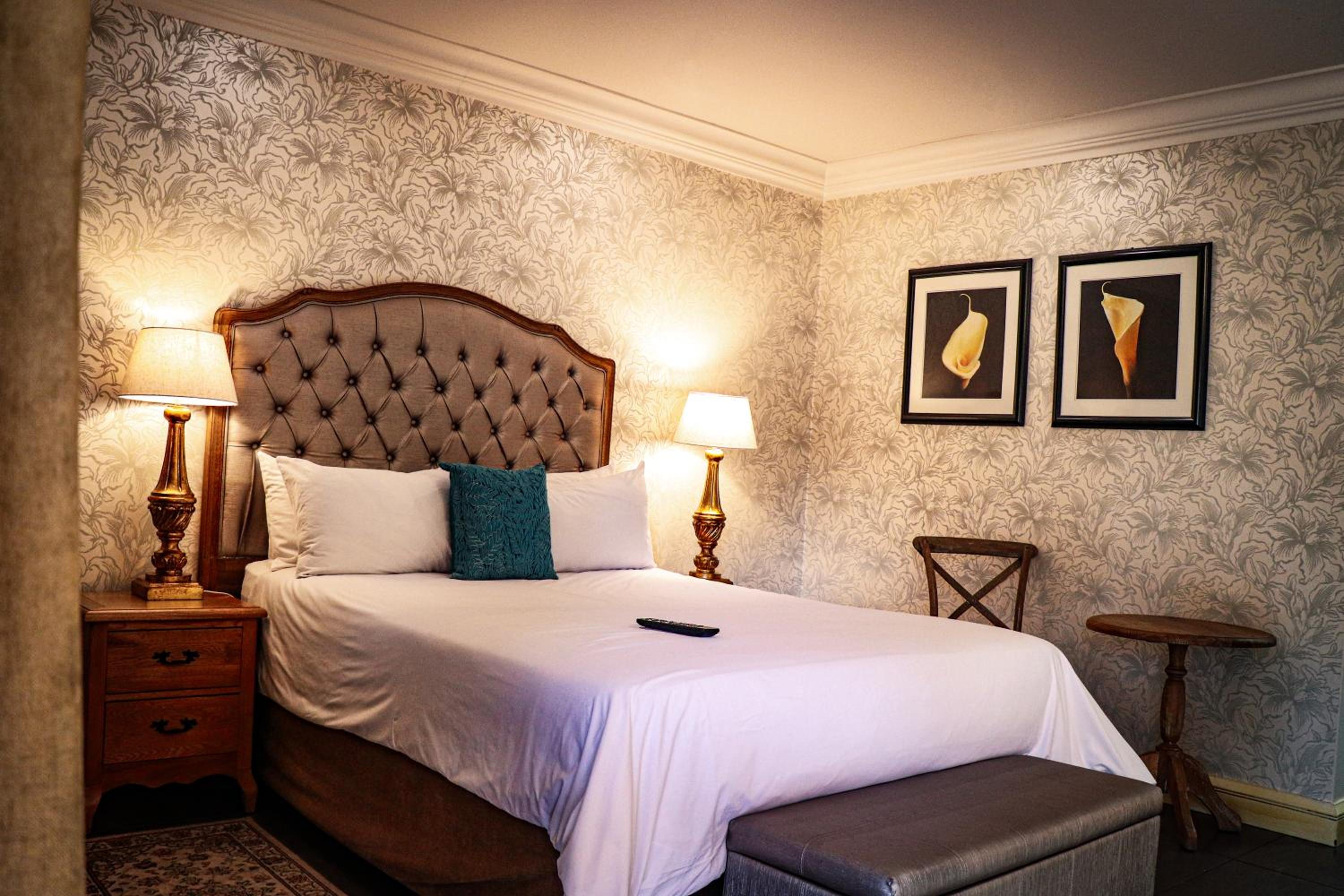 Luxury Lodge Room - Photo 2