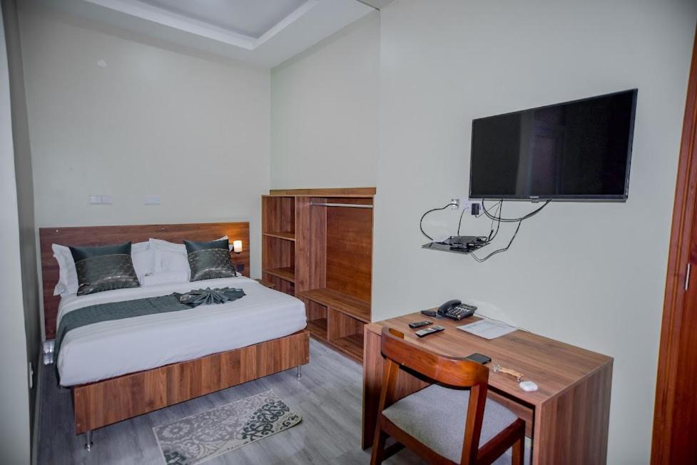 Double Or Twin Room photo 3