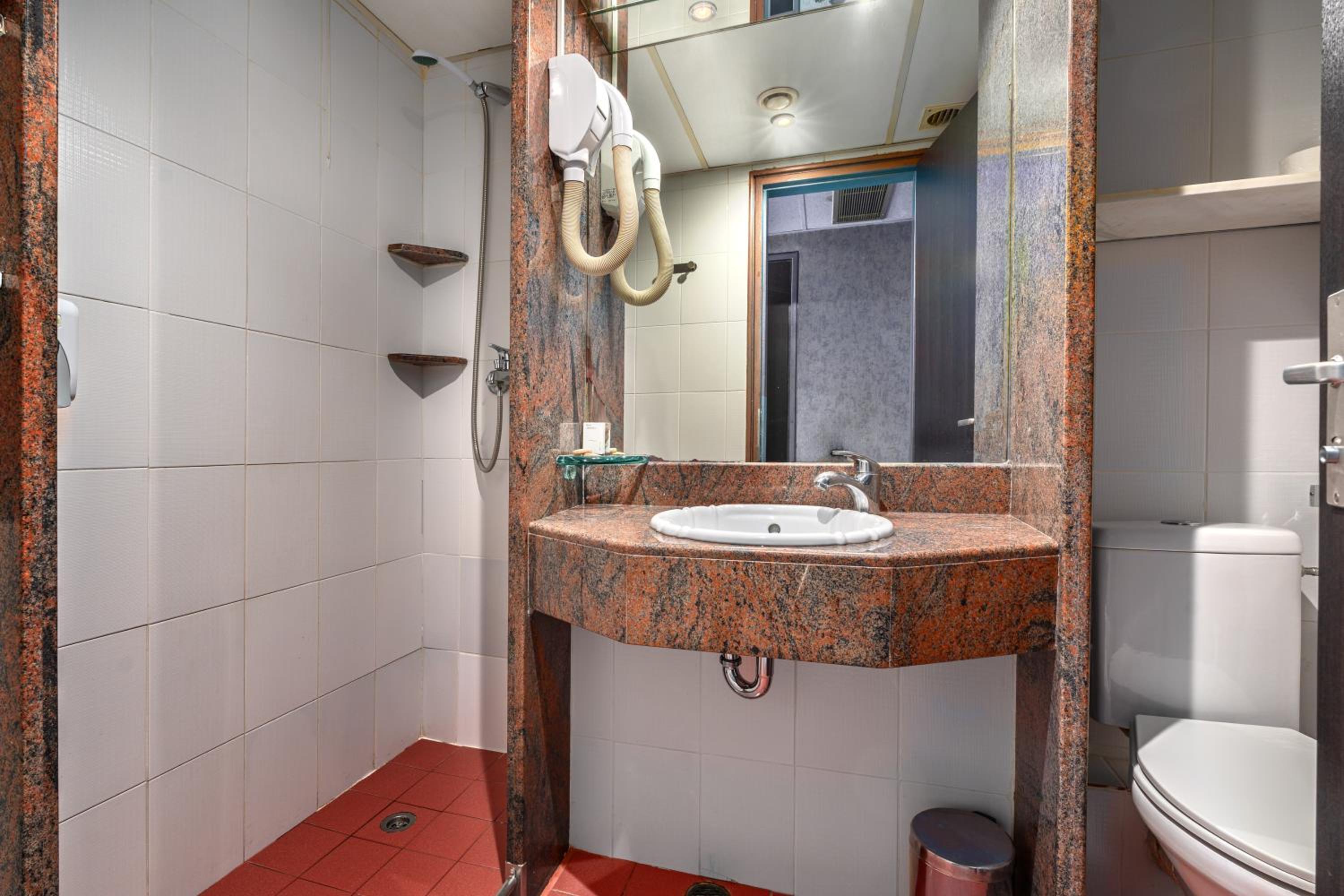 Double Room - Photo 4