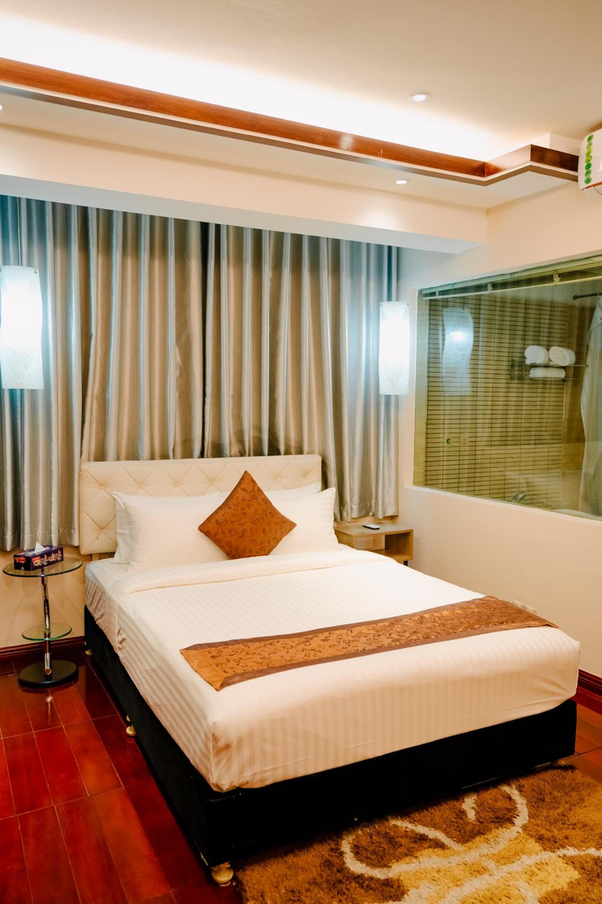 Deluxe Suite photo 1