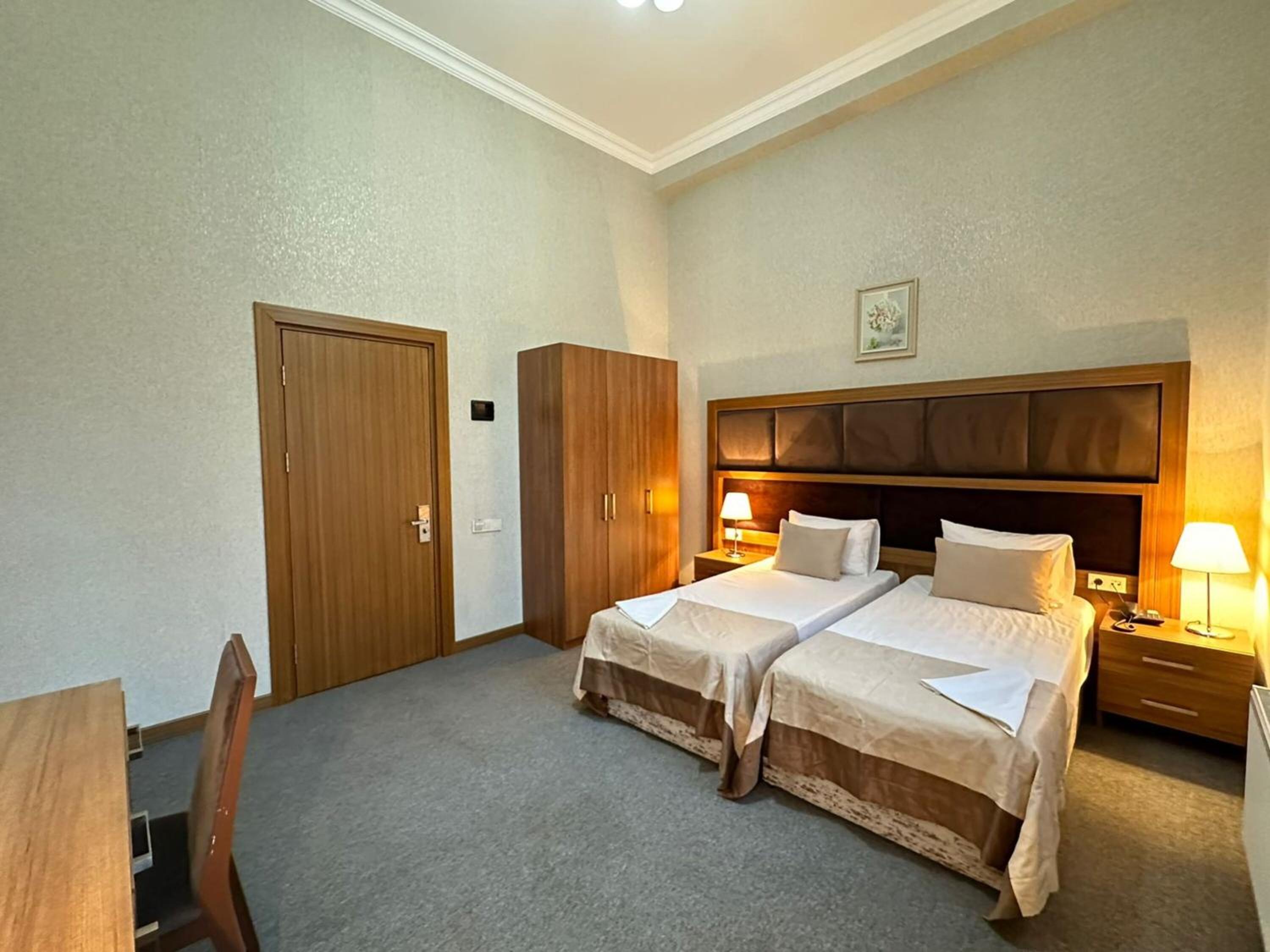 מלון טורקיה באקו — Deluxe Double or Twin Room with Pool Access