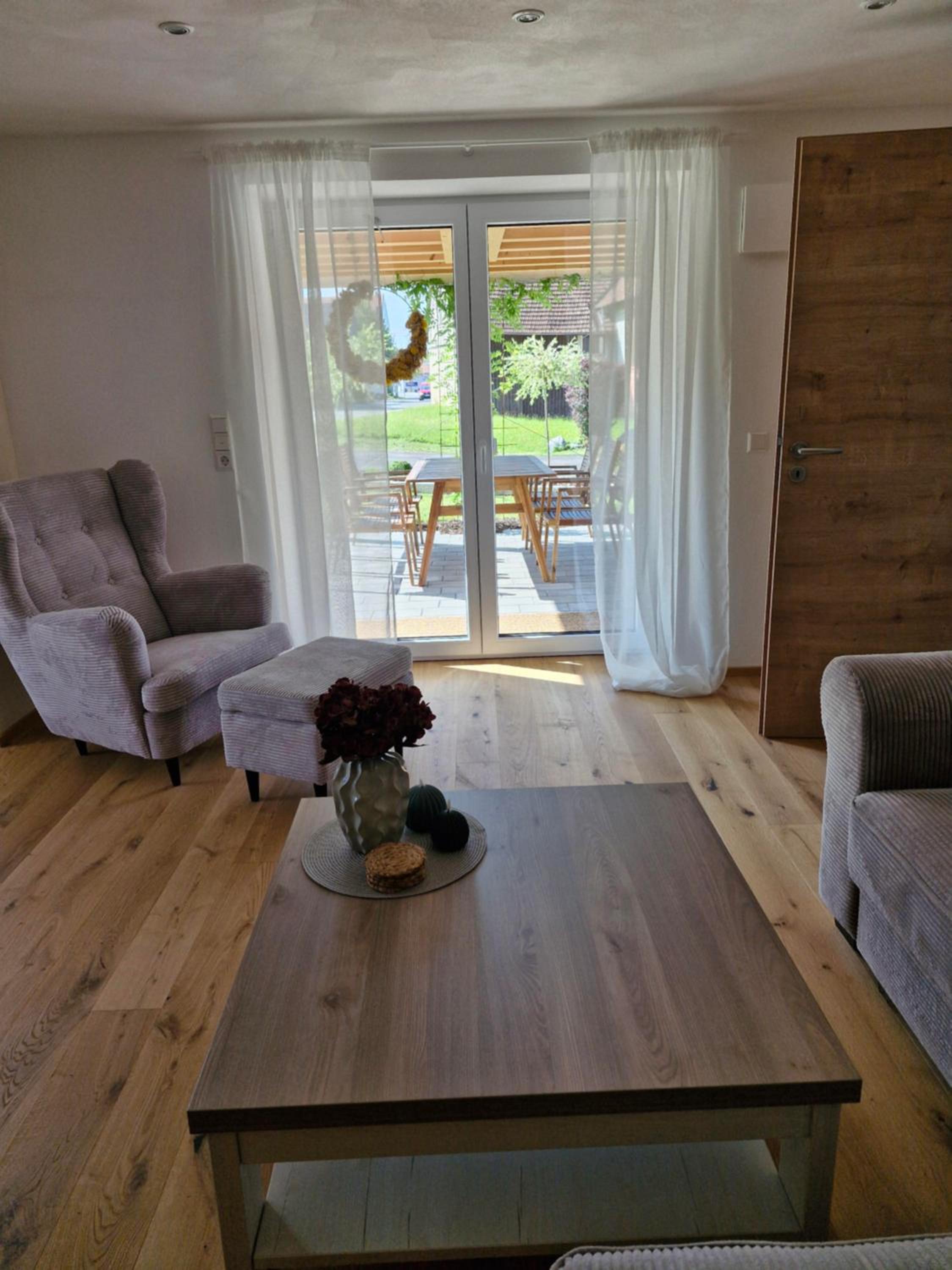 Two-Bedroom Apartment with Shower  photo 1