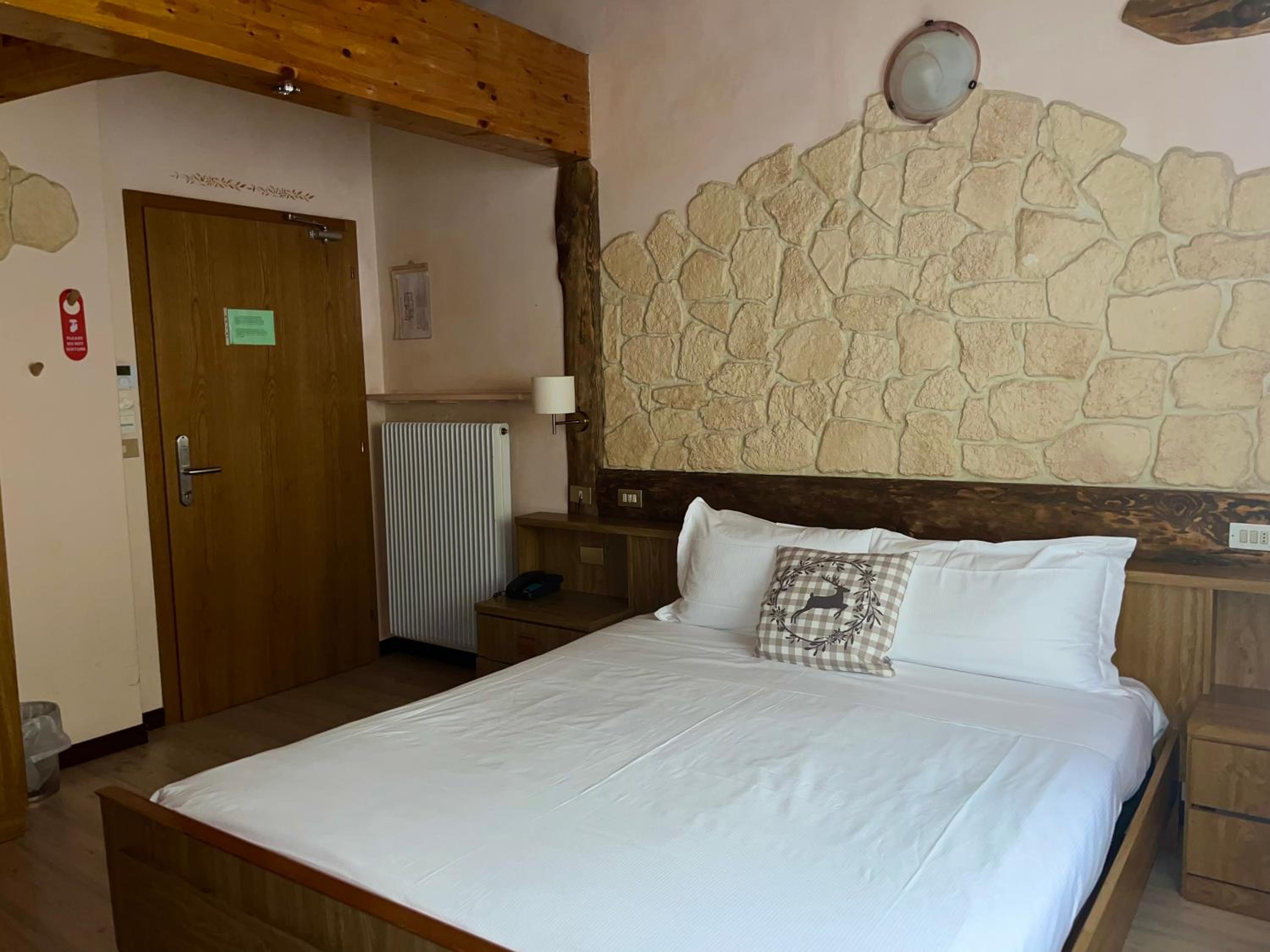 Economy Double Room photo 3
