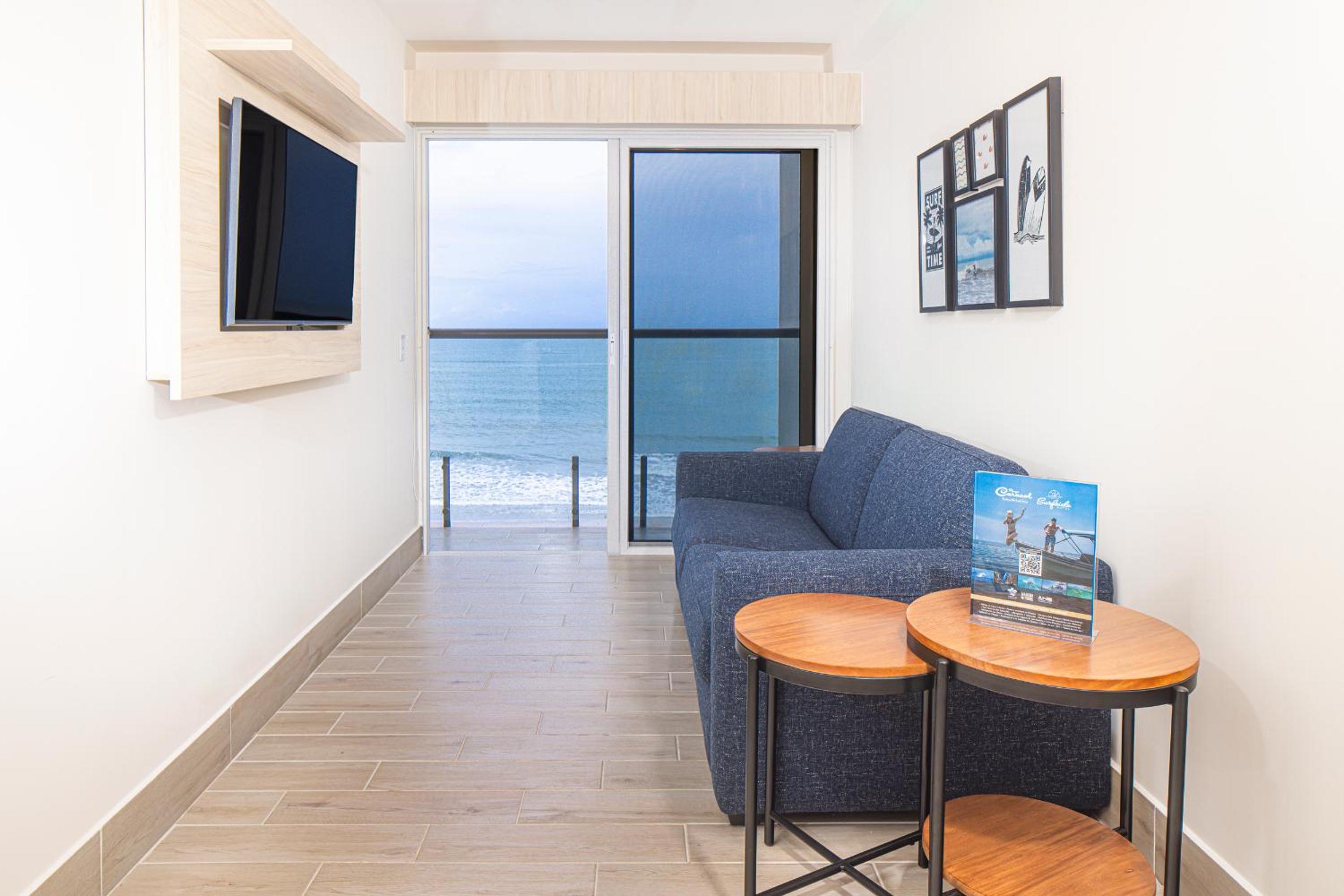 Deluxe Double Room With Balcony And Sea View