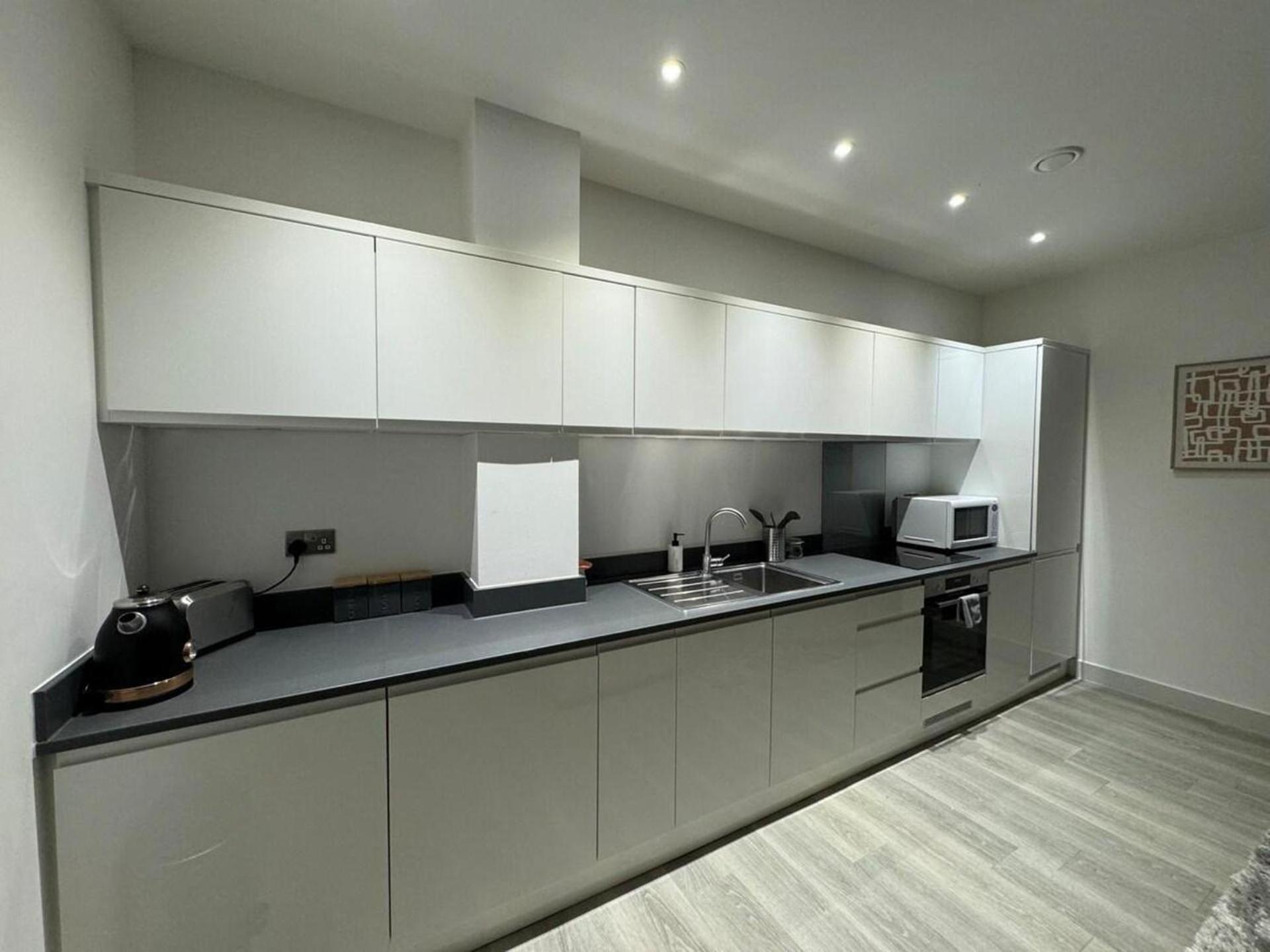 Apartment photo 3