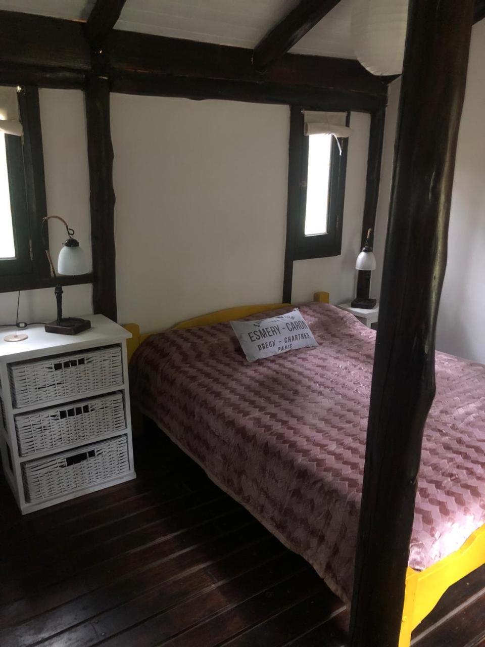 One-Bedroom House photo 1