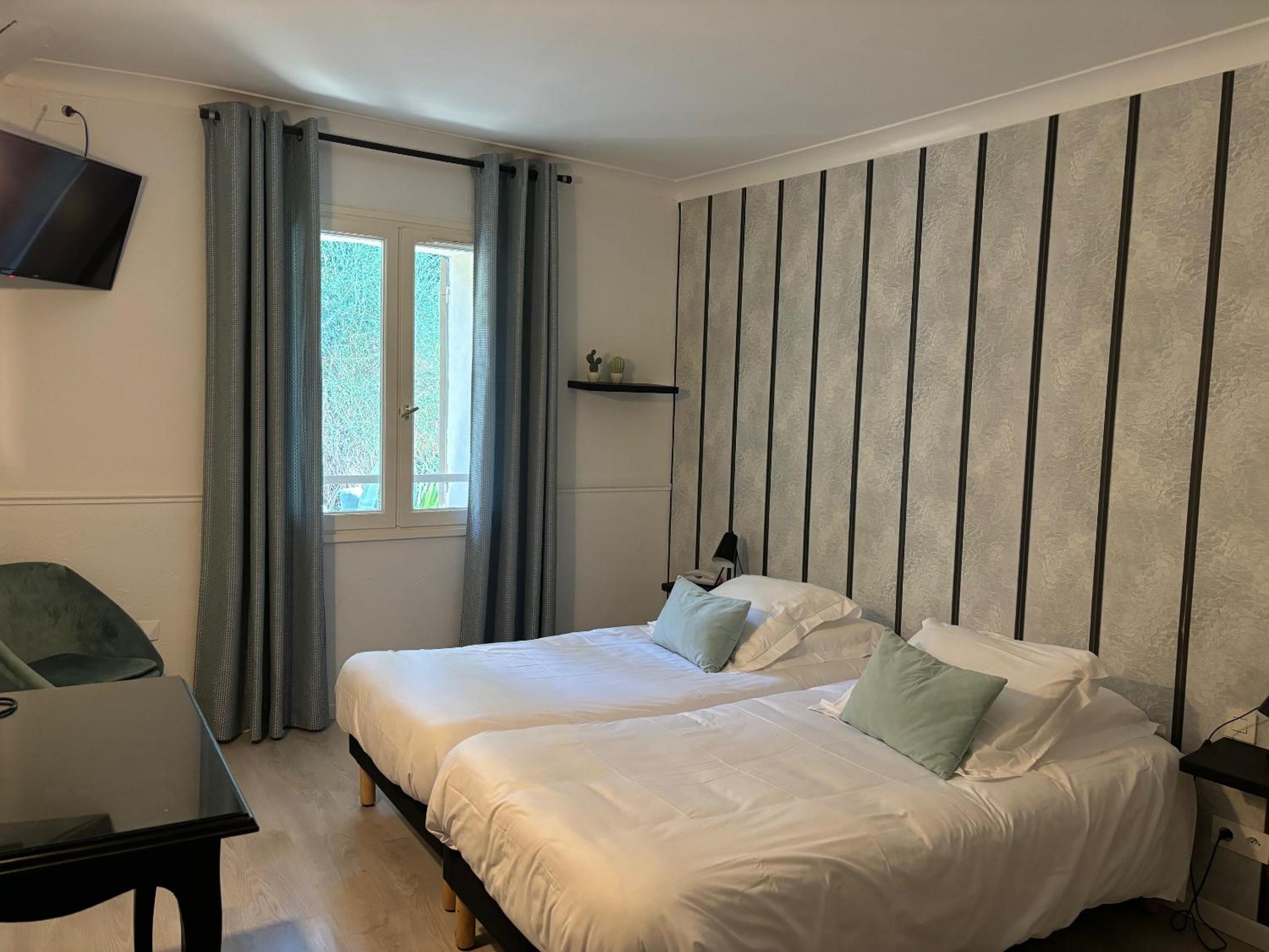 Traditional Twin Room