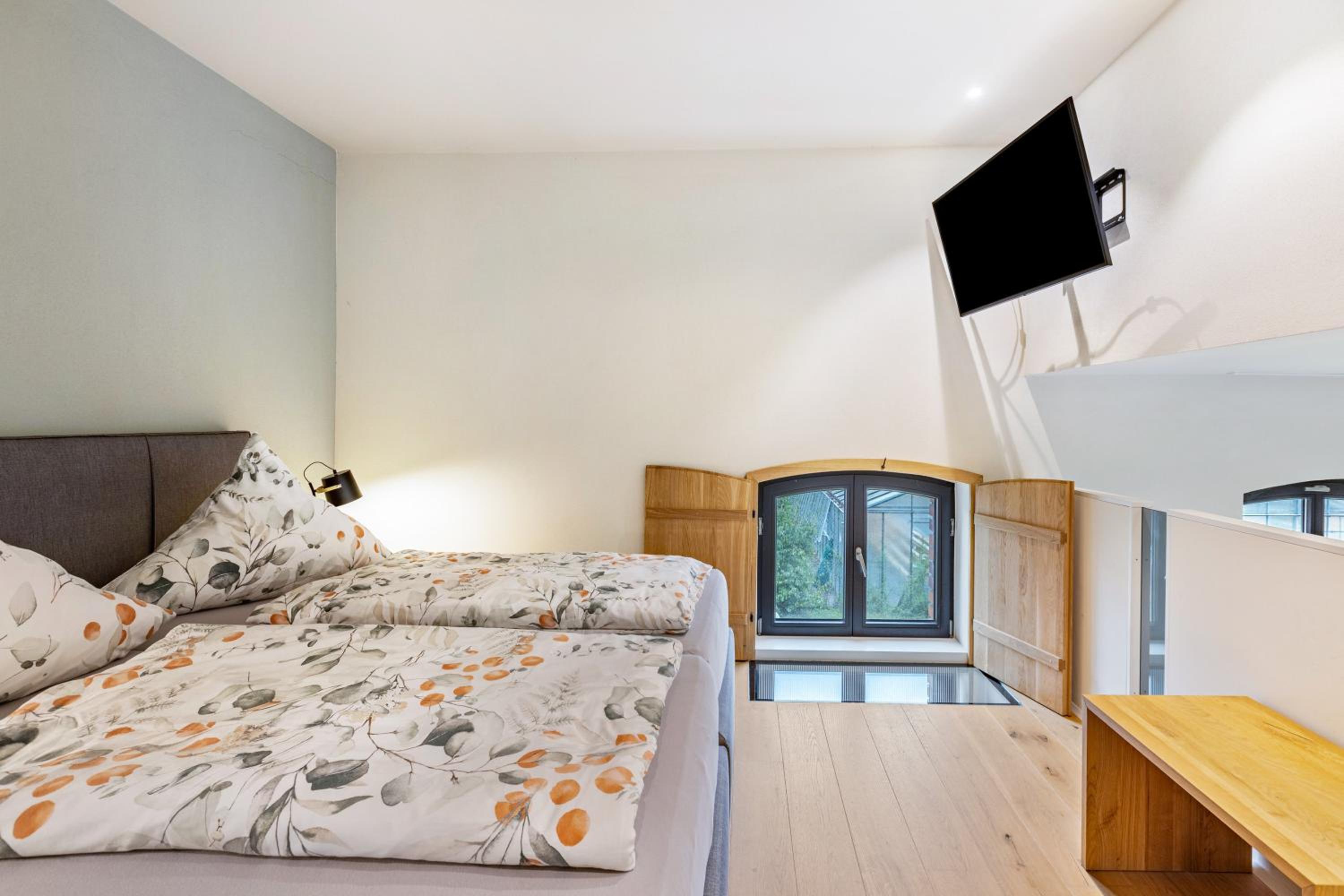 One-Bedroom Apartment with Garden View photo 2
