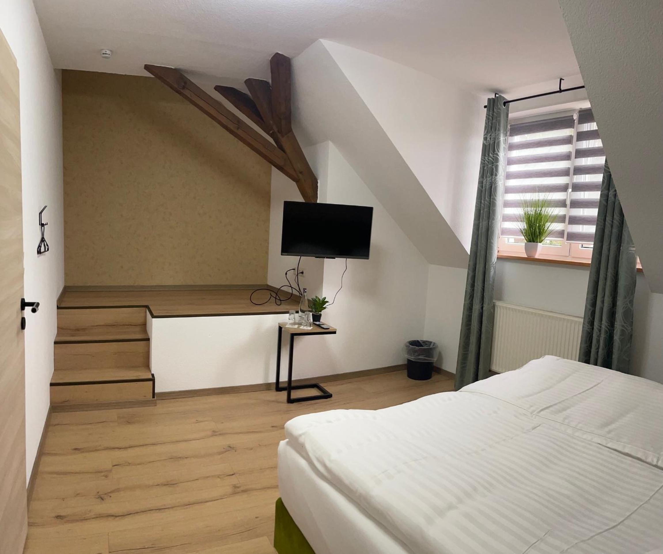 Double Room with Private External Bathroom photo 2
