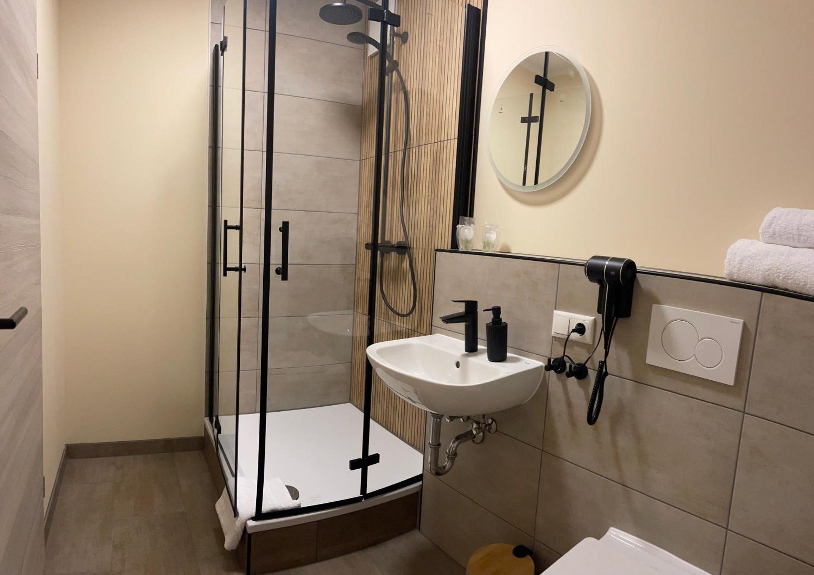 Double Room with Private External Bathroom photo 3