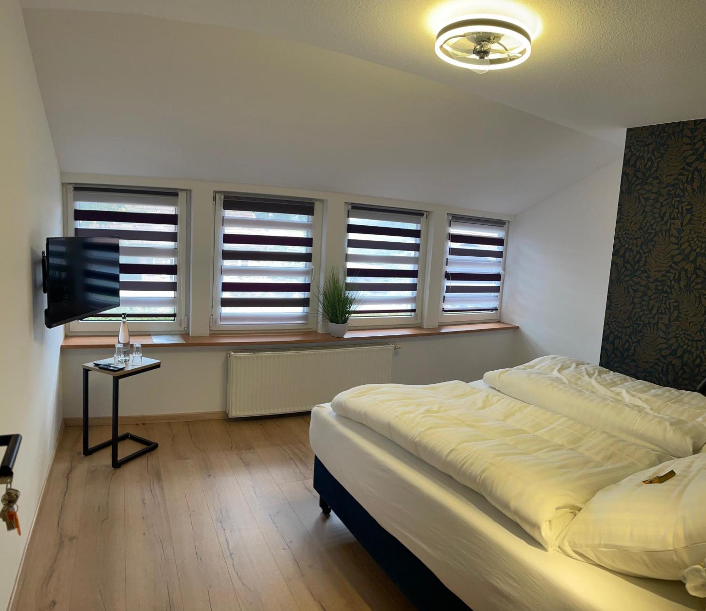 Double Room with Private External Bathroom photo 1