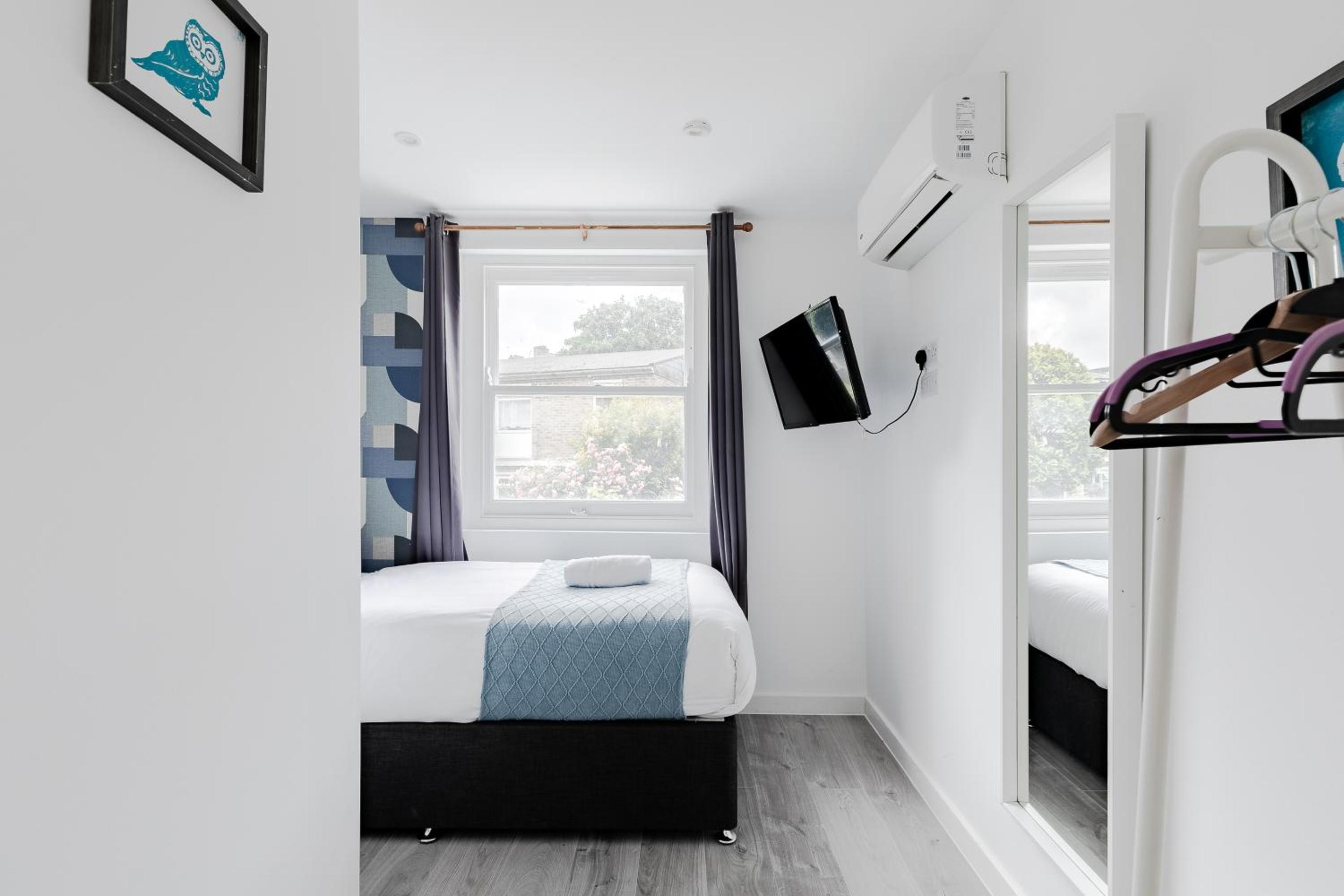 Standard Single Room with Shower
