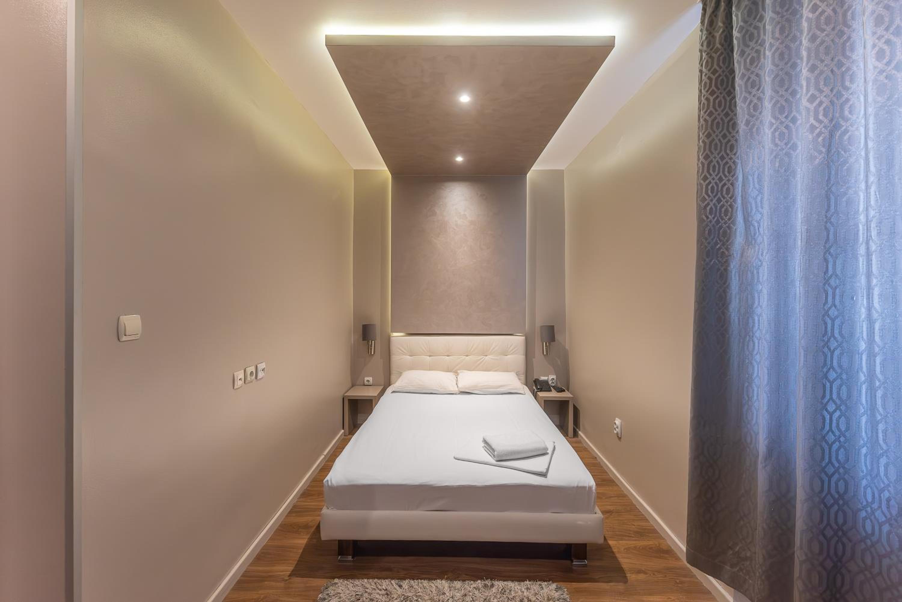 Standard Double Room - Photo 1