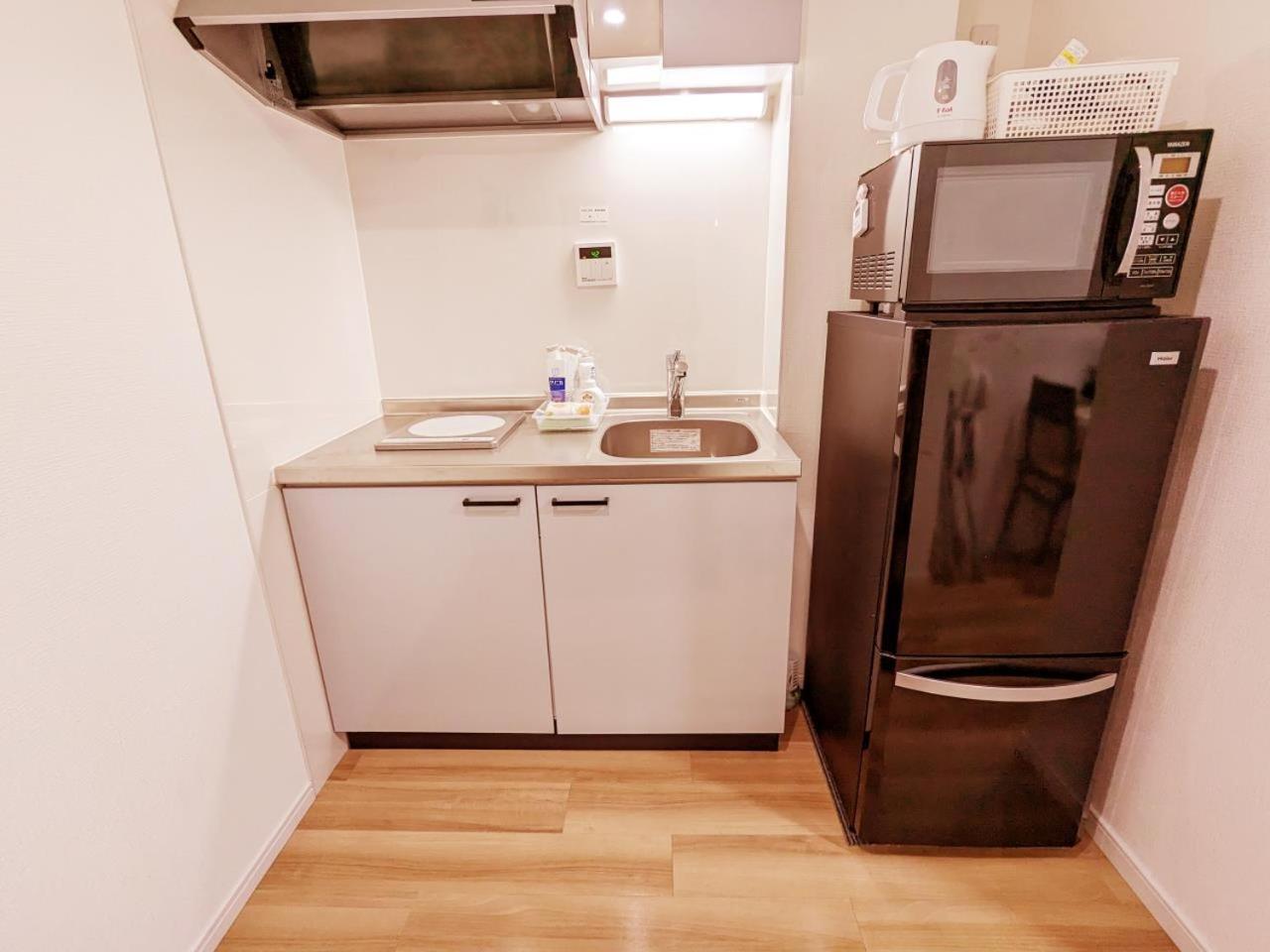 Standard Double or Twin Room with Balcony thumbnail 5