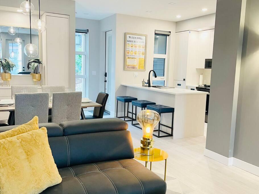 Two-Bedroom Townhouse photo 2