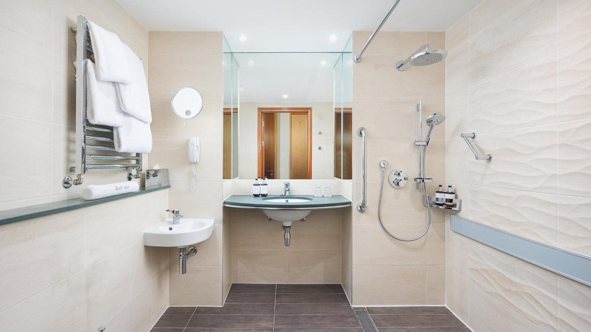 Standard Room - Photo 11
