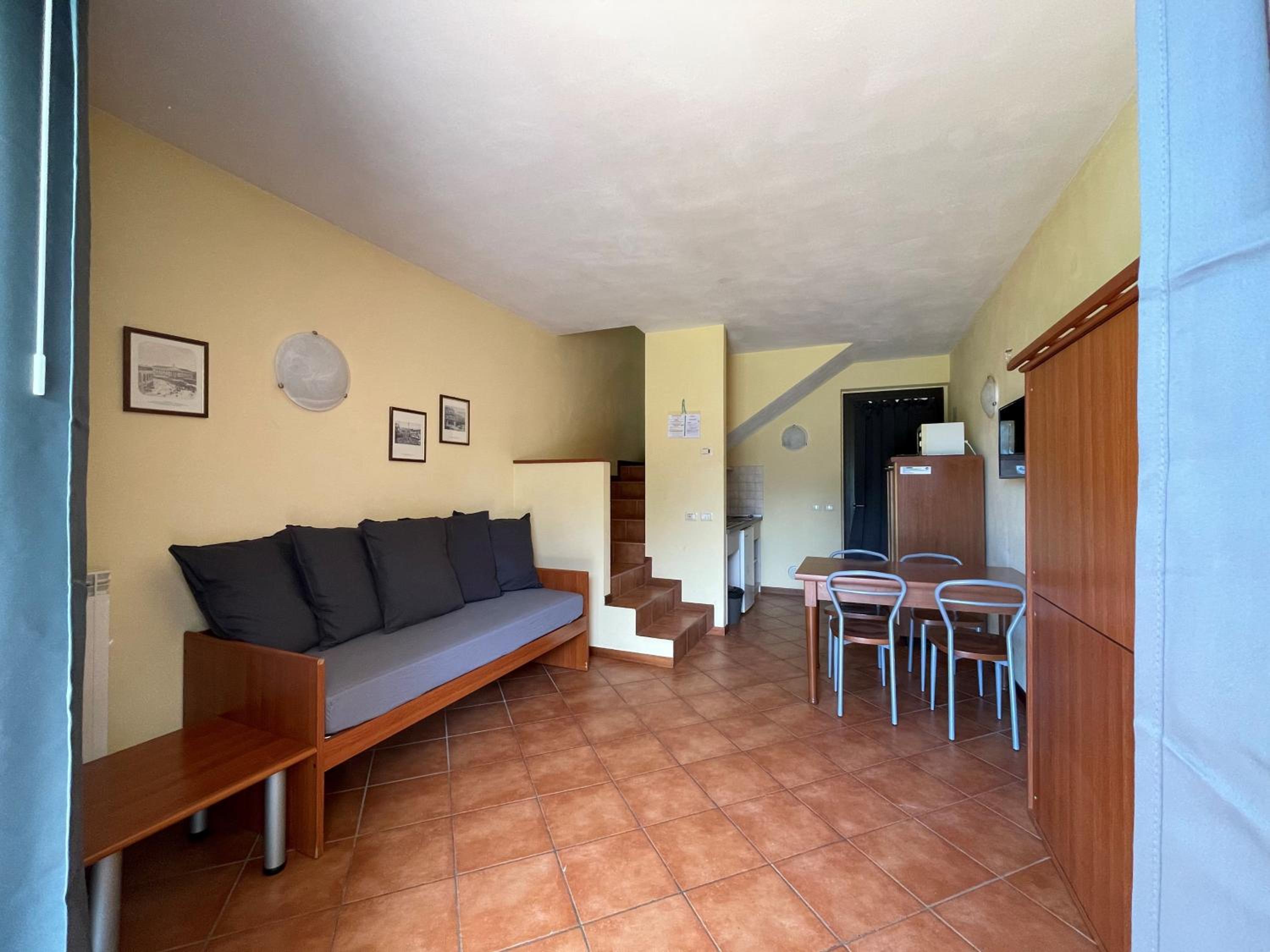 Maisonette photo 1