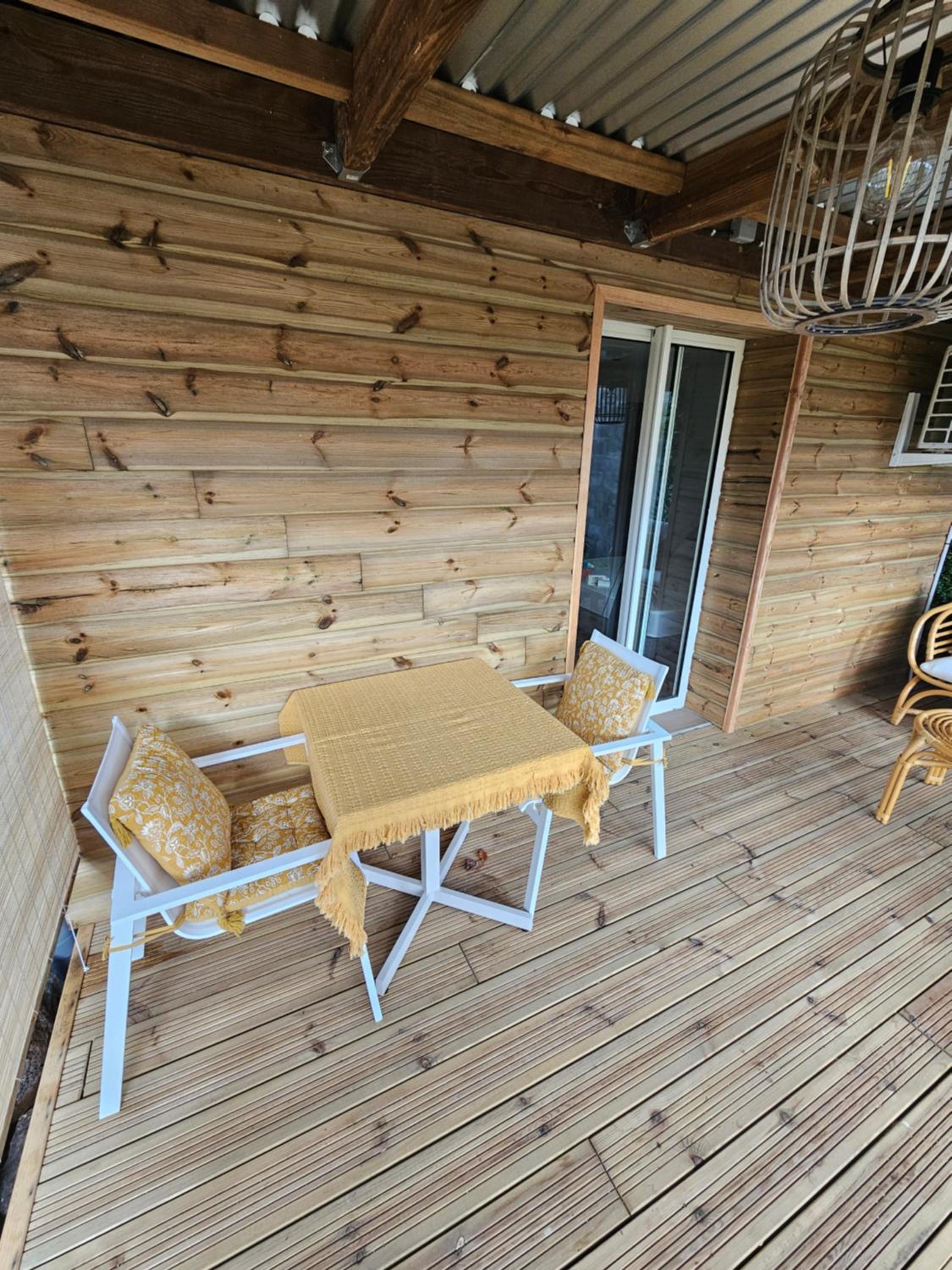 Bungalow with Garden View photo 3