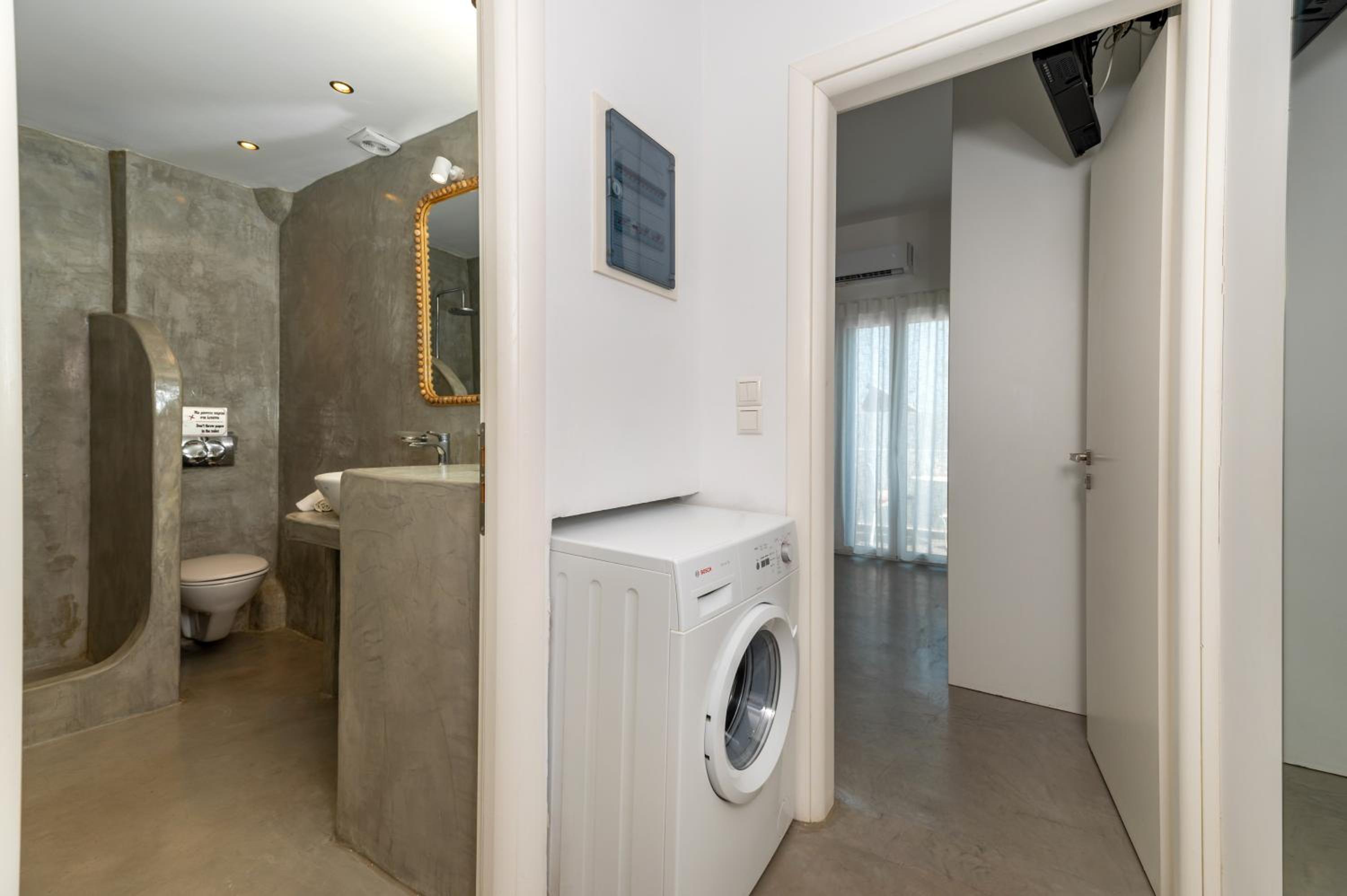 Family Apartment - Photo 36