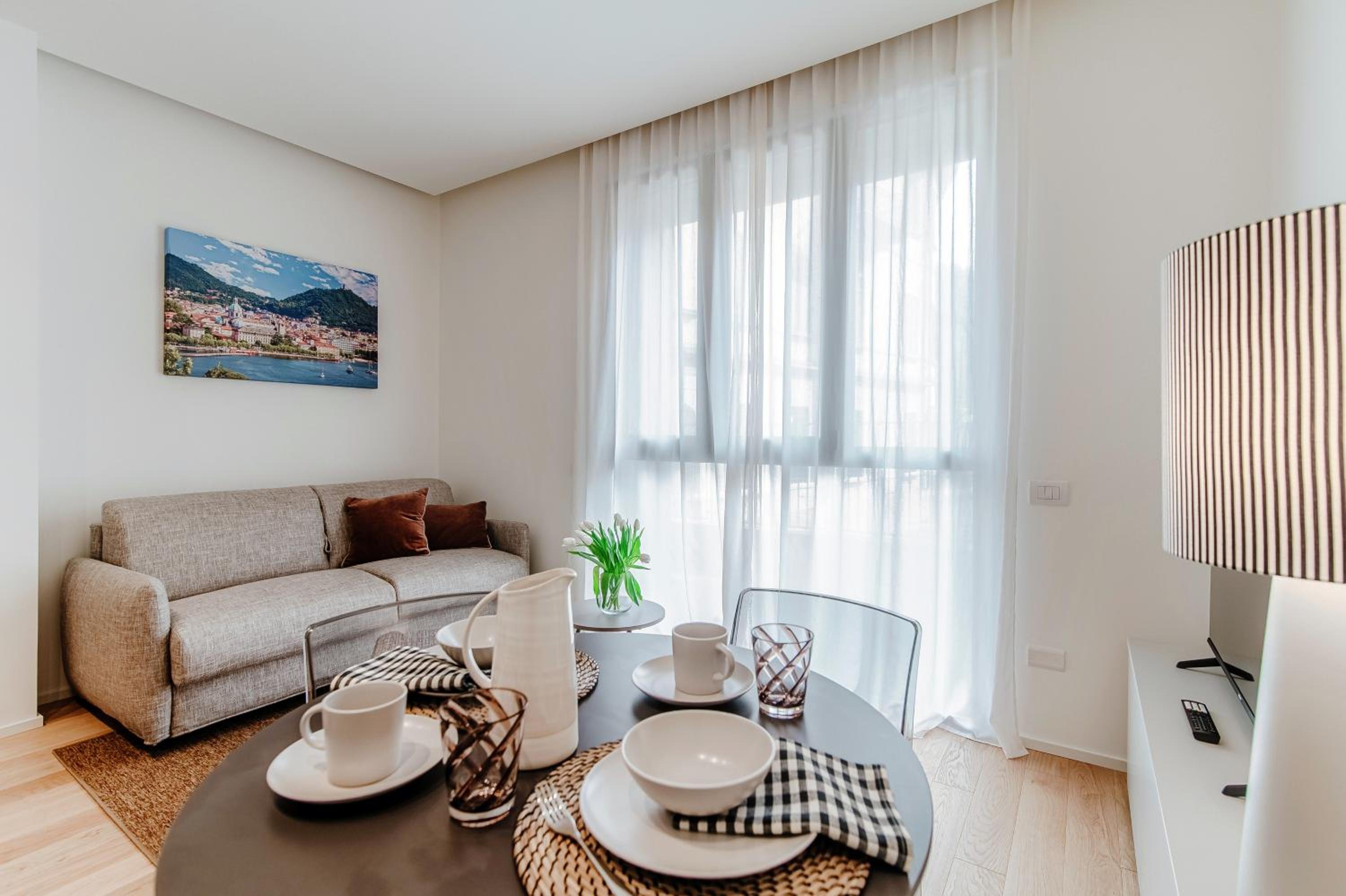 One-Bedroom Apartment