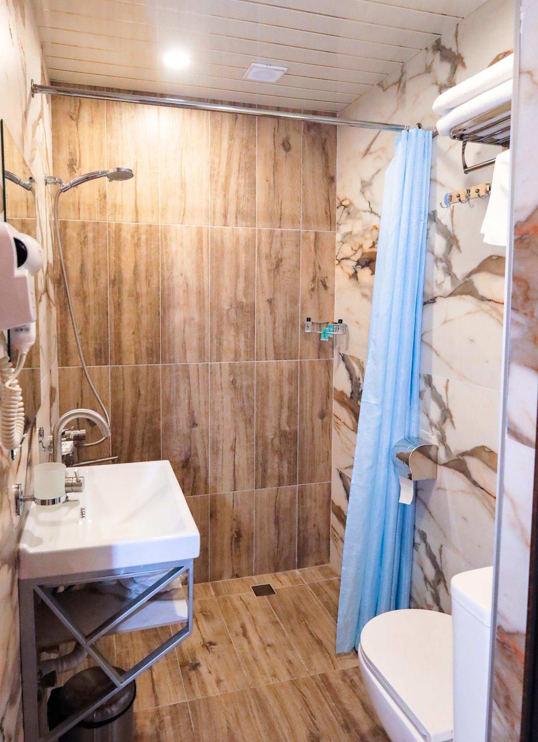 Double Room with Private Bathroom photo 1