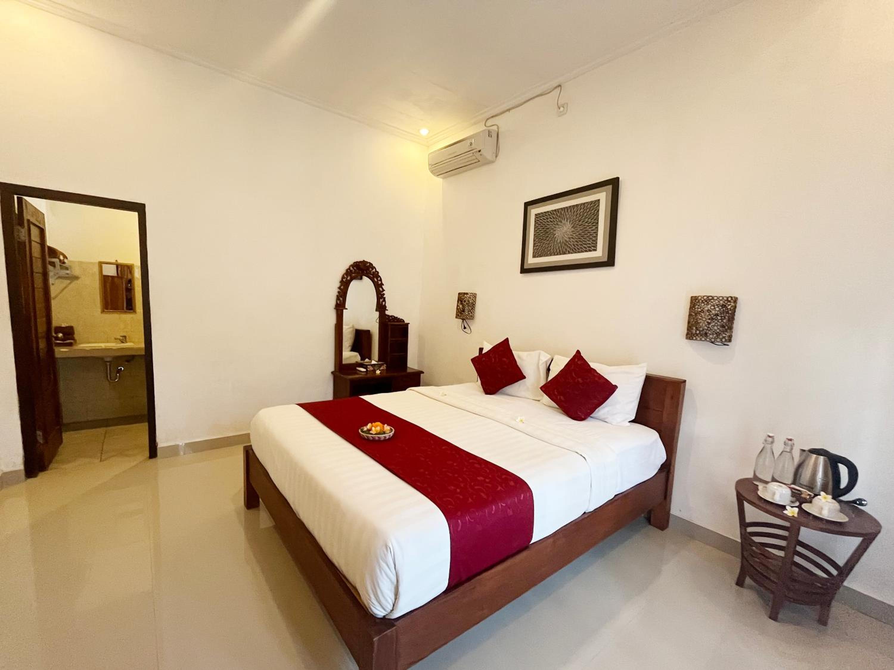 Double Room with Garden View - Photo 2
