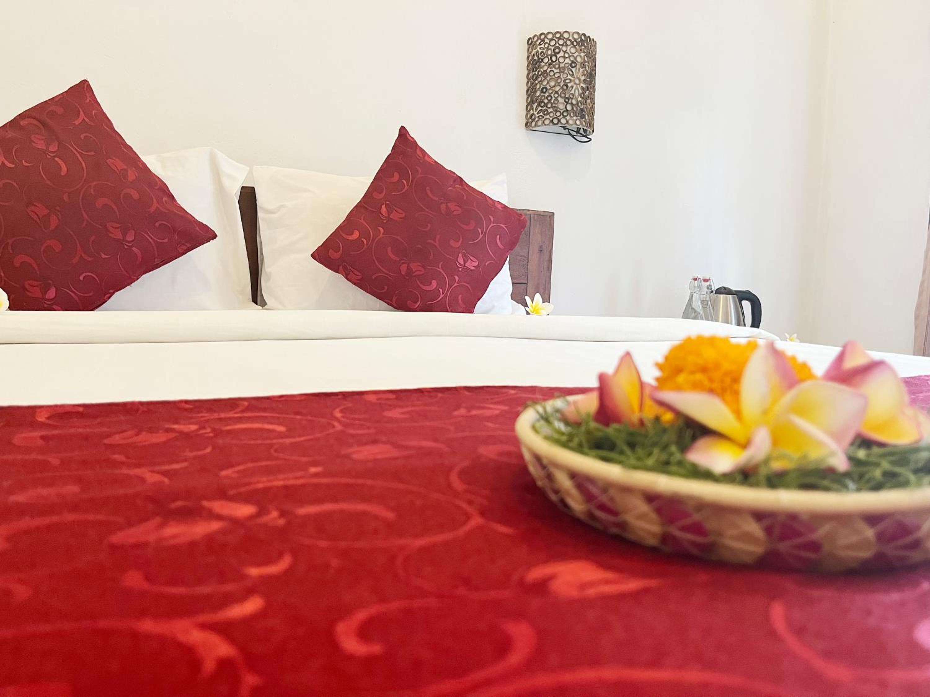 Double Room with Garden View - Photo 18