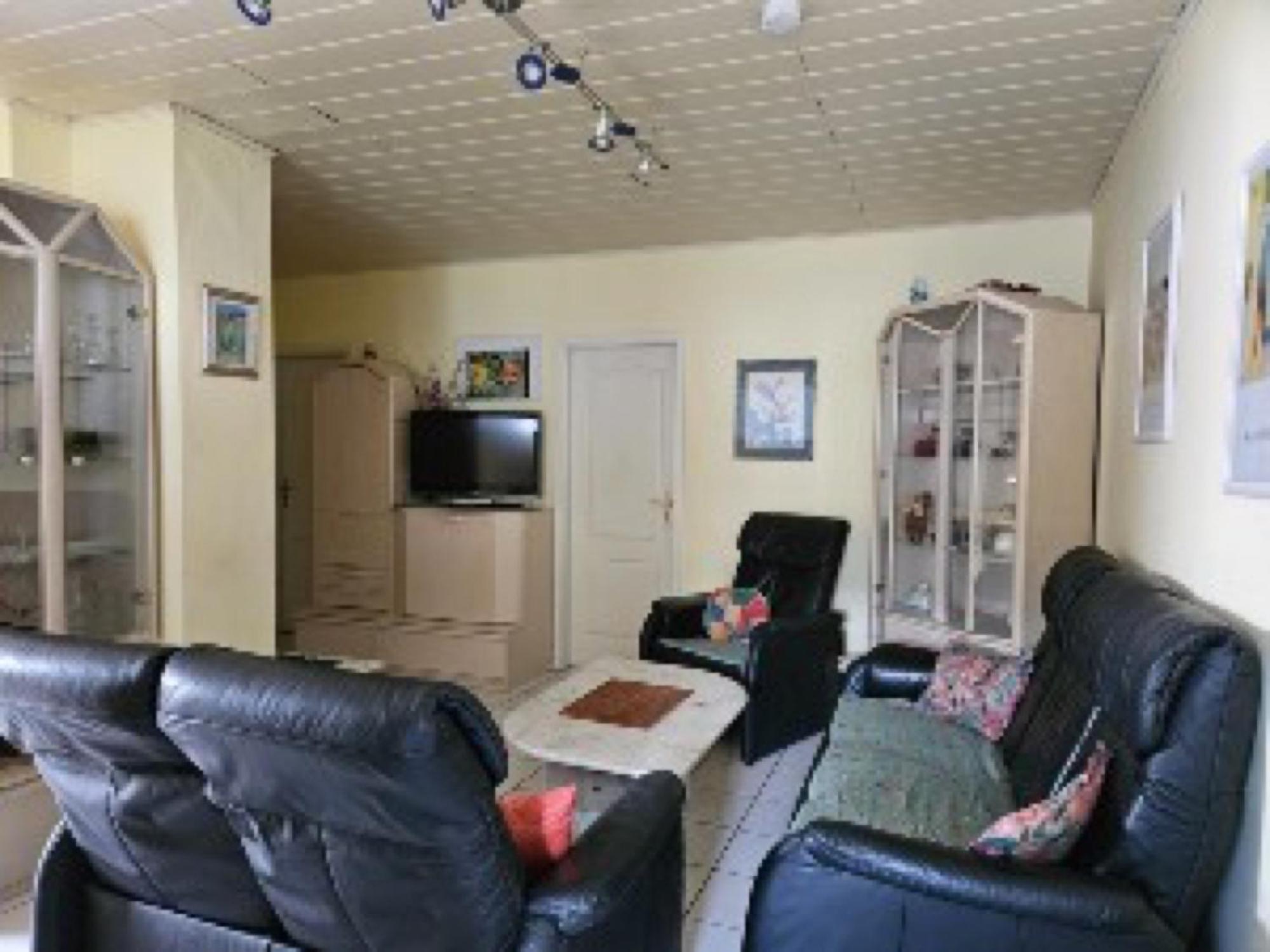 Two-Bedroom Deluxe Apartment with Garden View