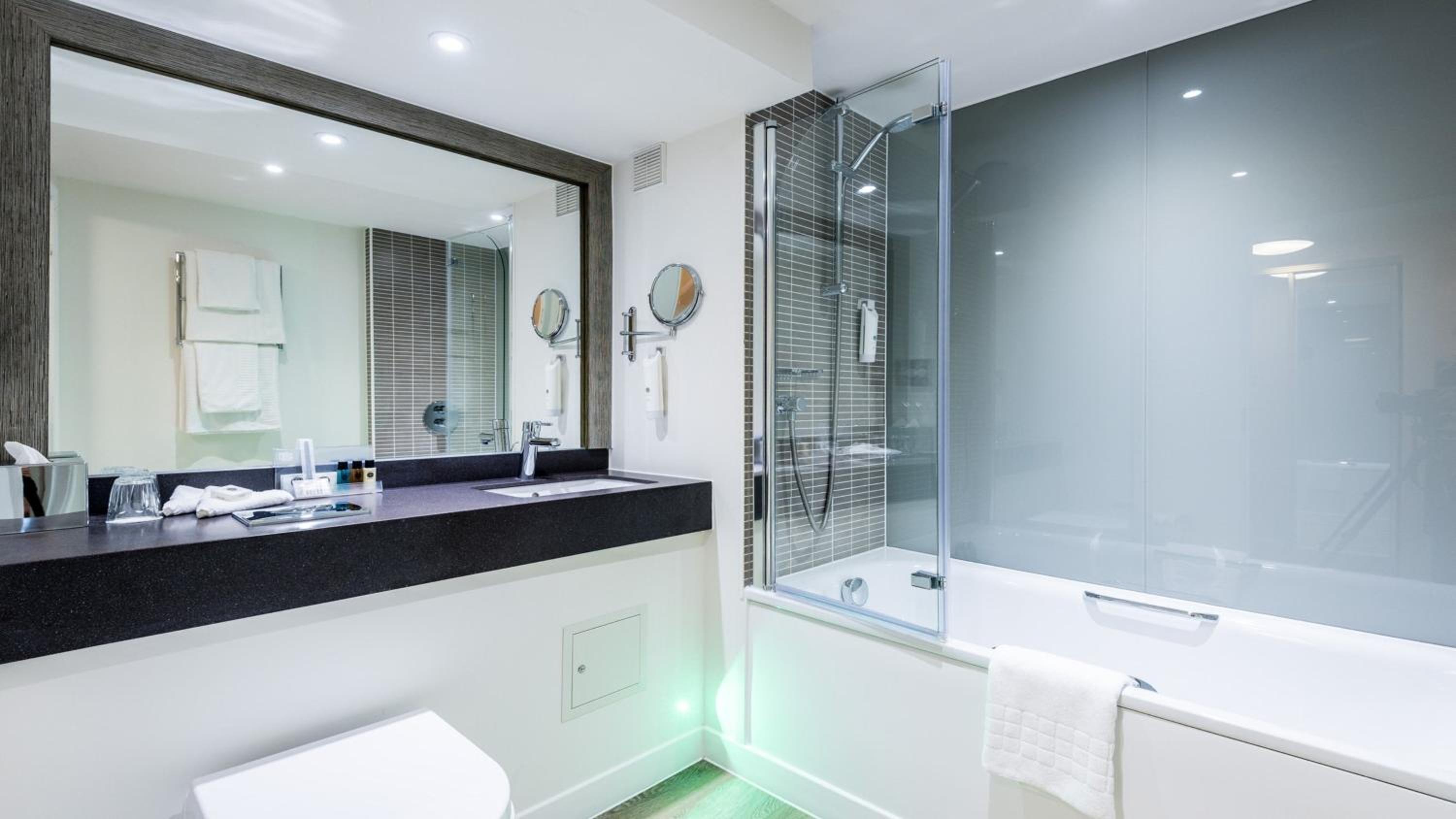 Standard Double Room - Photo 2