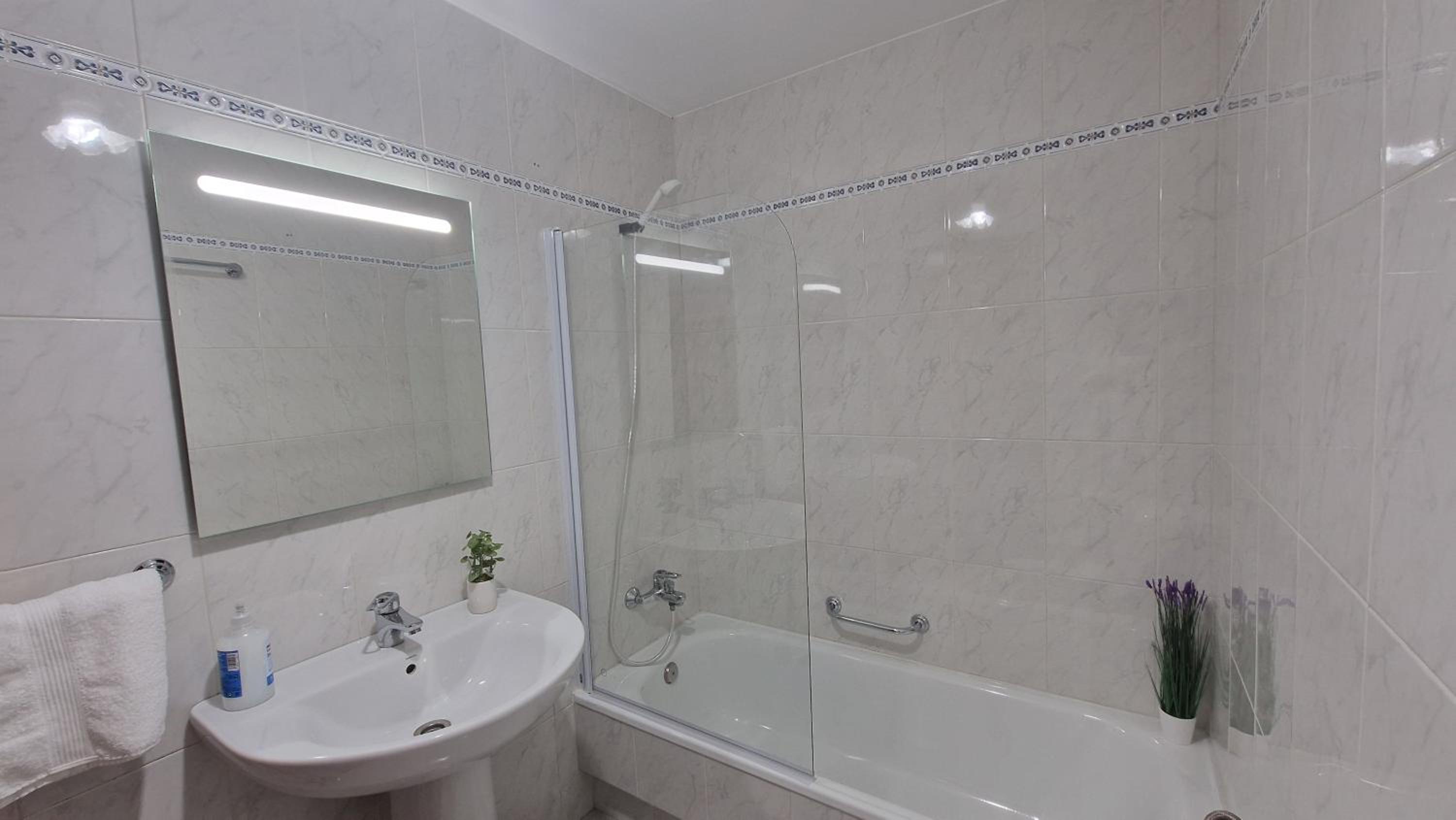 Double Room With Private Bathroom photo 2