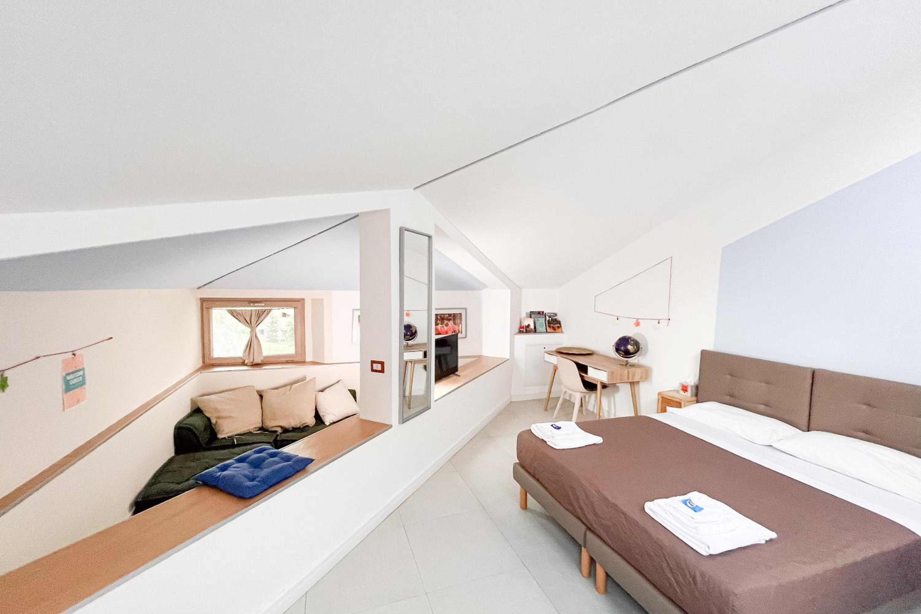Studio Apartment photo 1