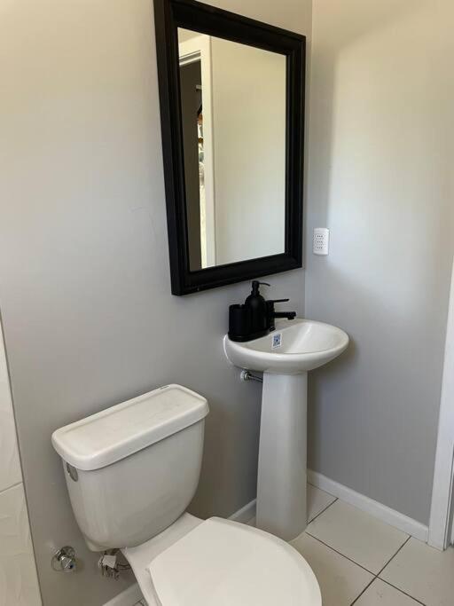 One-Bedroom House photo 2