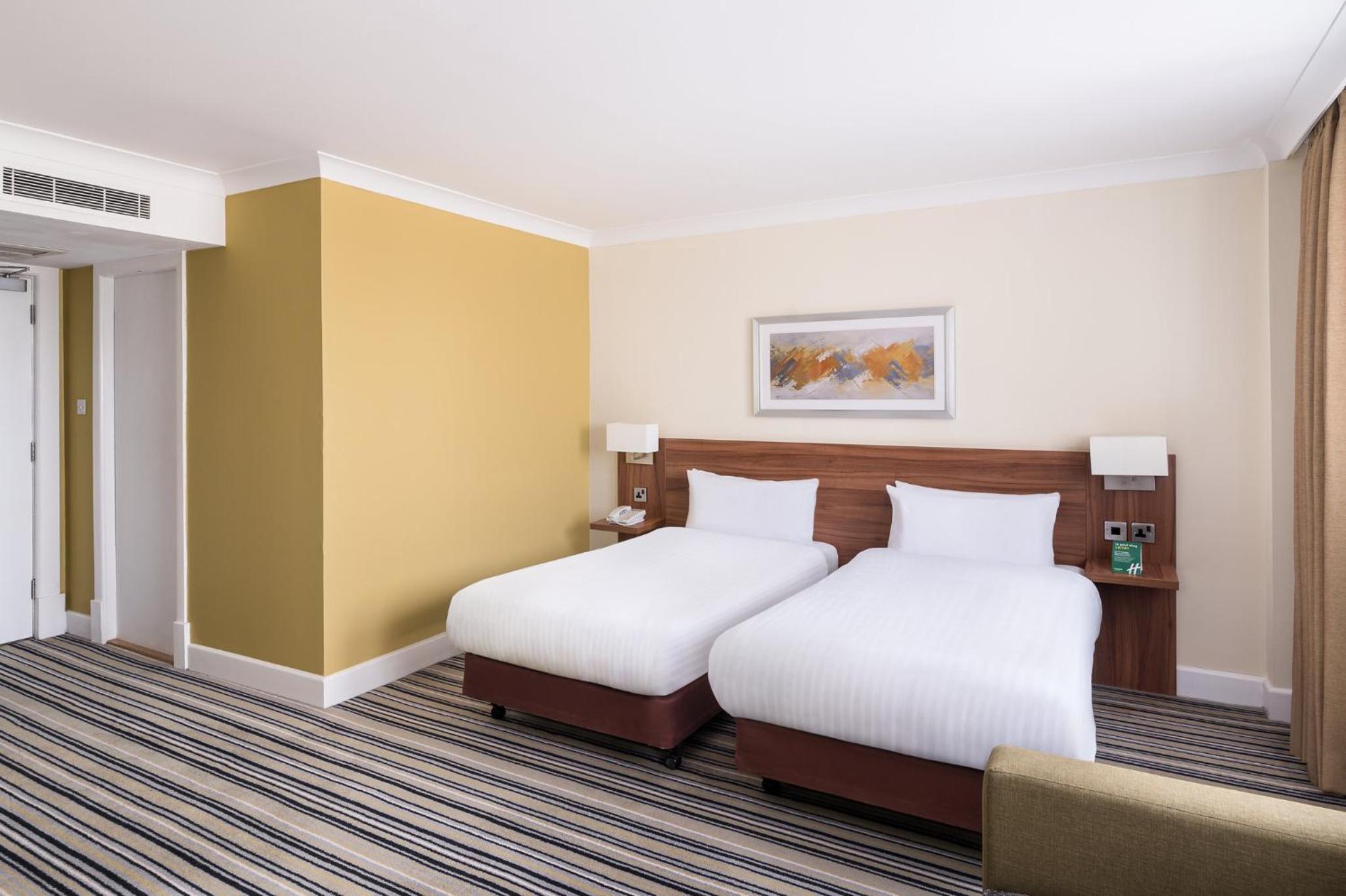Standard Room with Two Single Beds - Photo 2