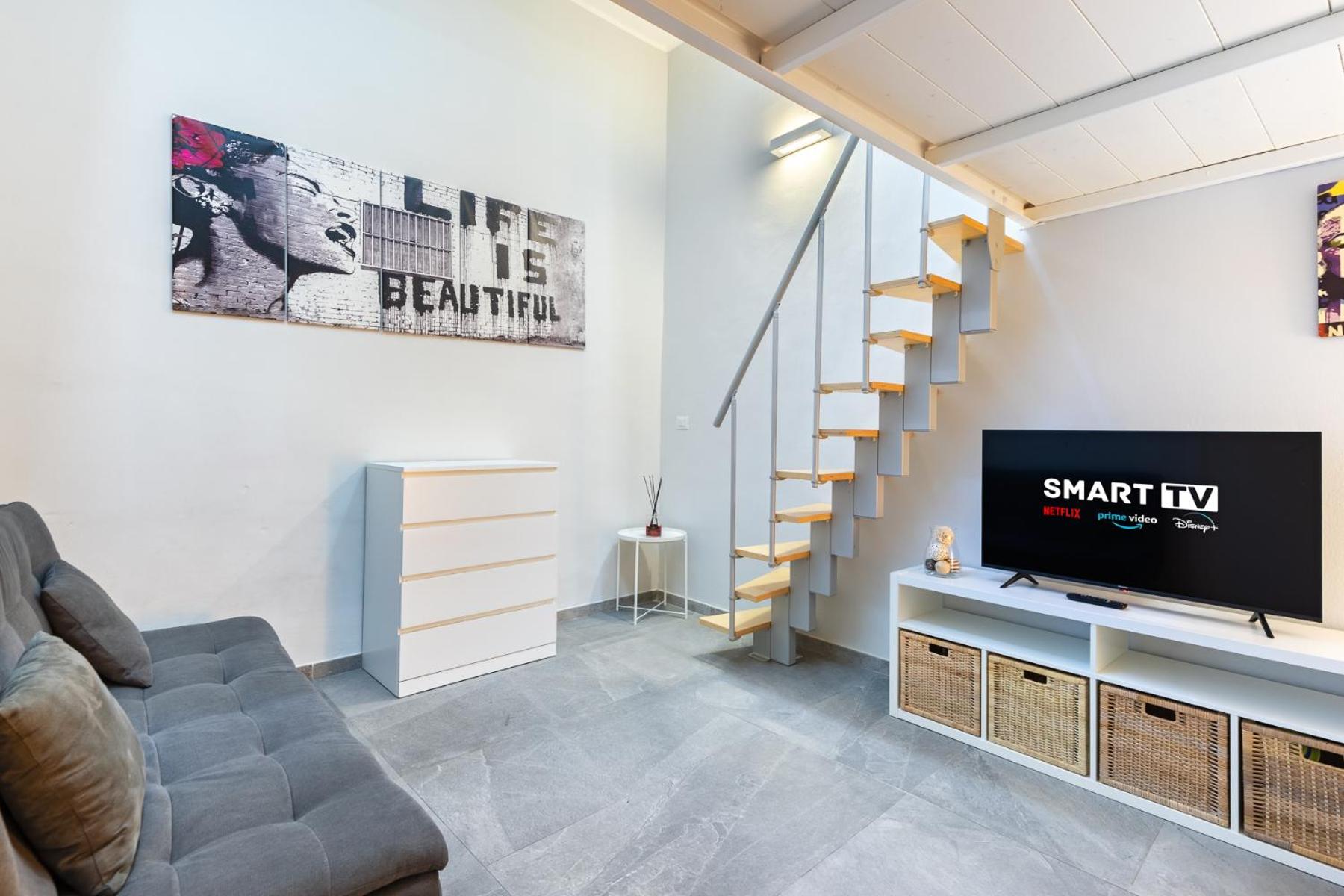 One-Bedroom Apartment