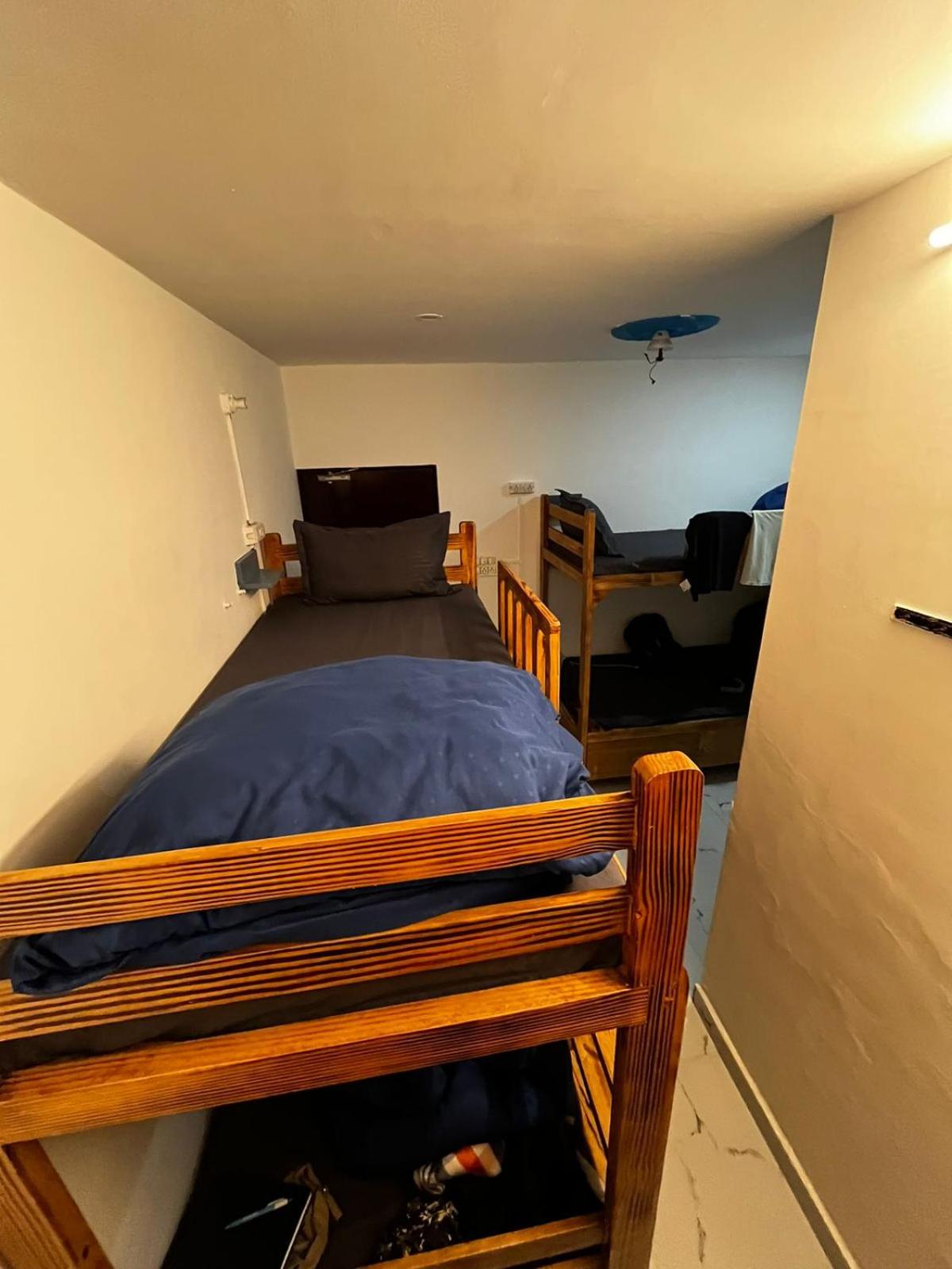 Bed in 4-Bed Mixed Dormitory Room photo 3