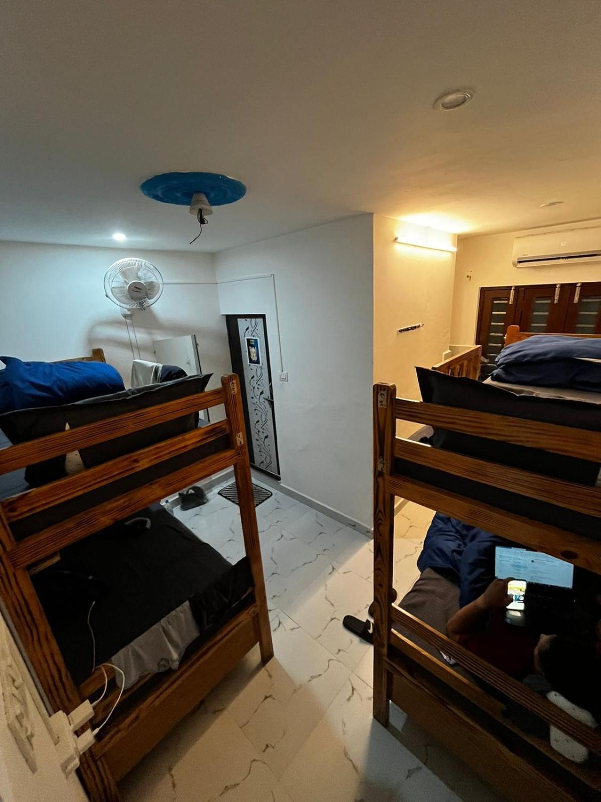 Bed in 4-Bed Mixed Dormitory Room photo 1
