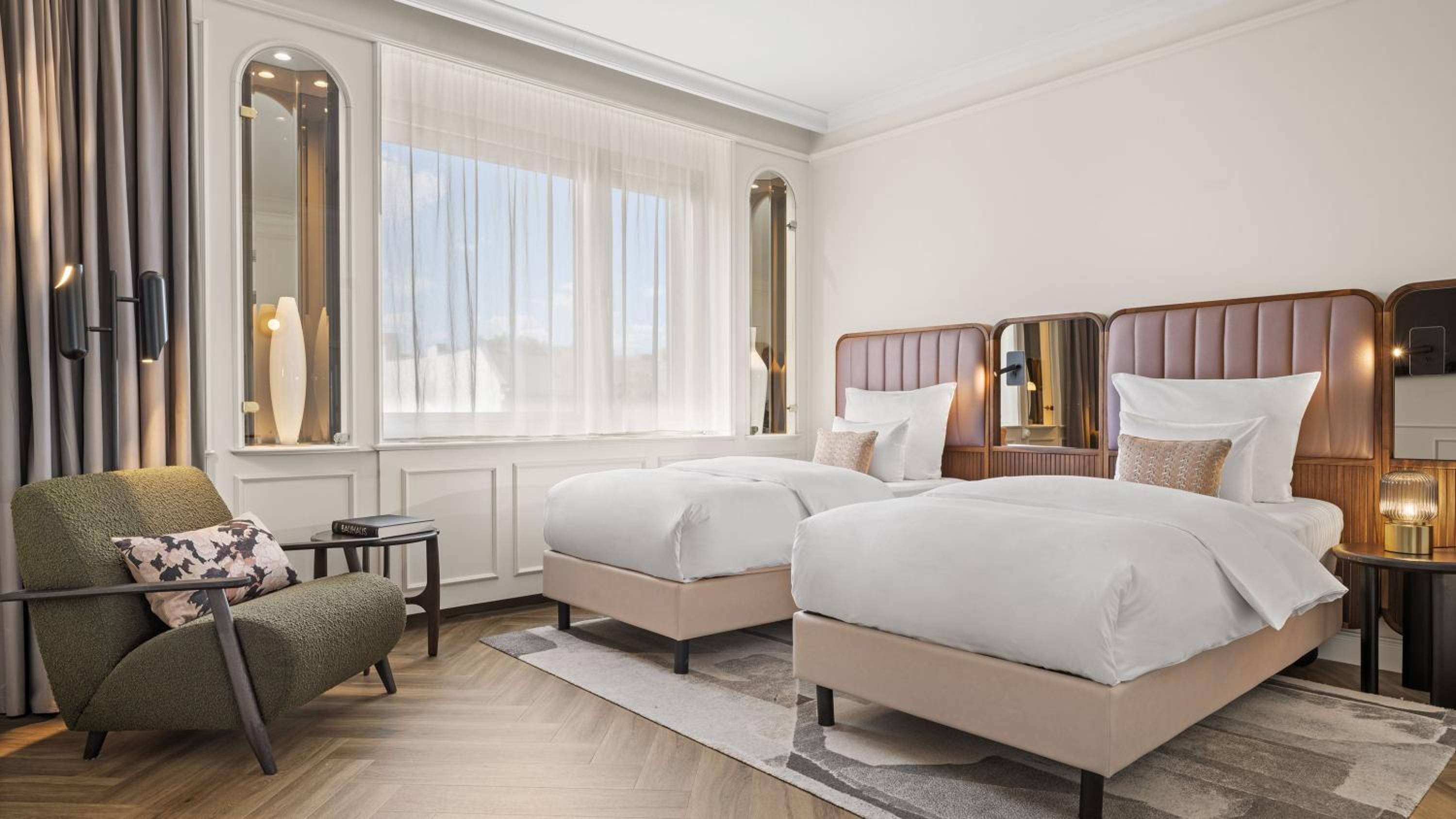 Deluxe Twin Room