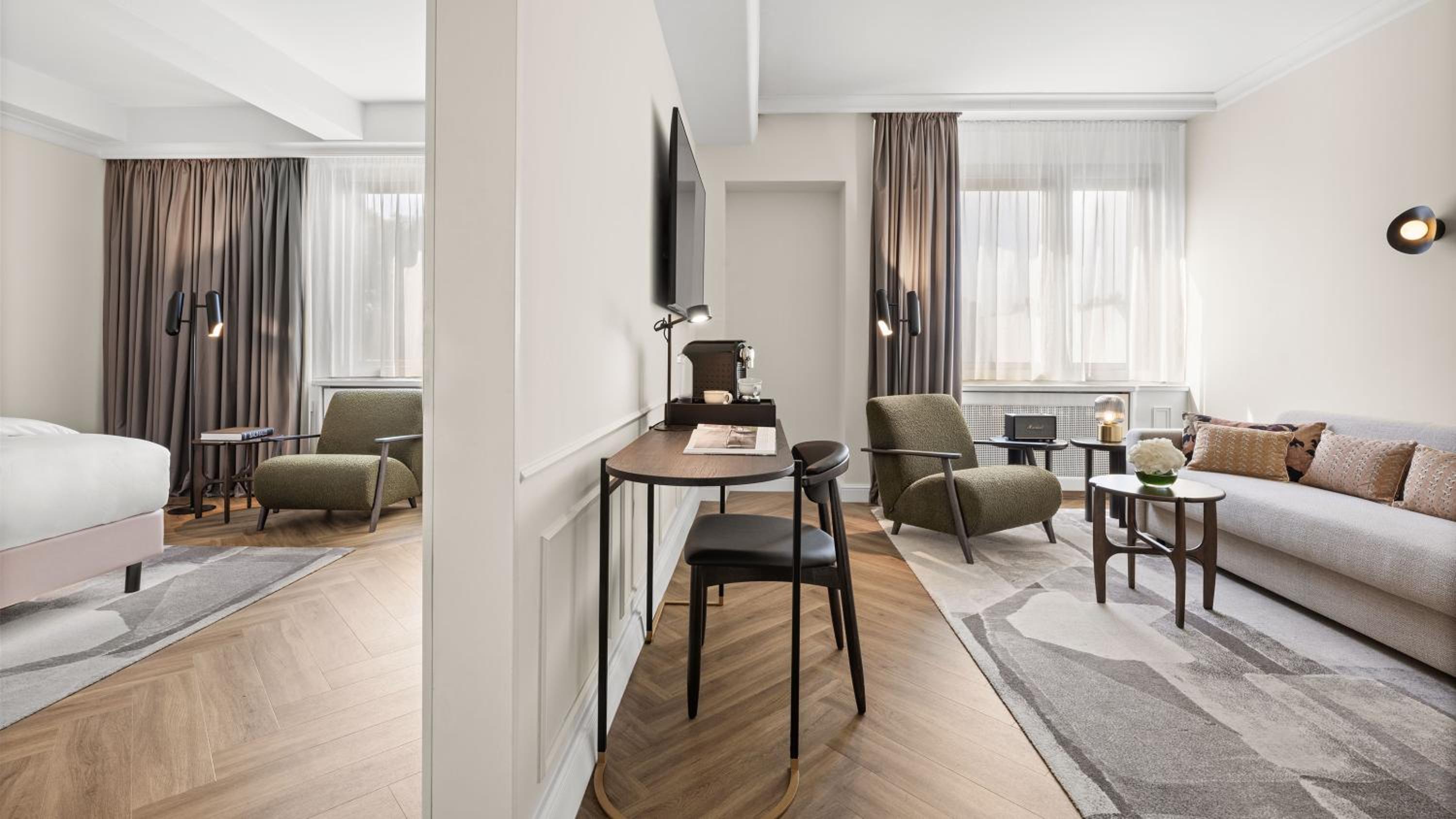 Courtyard Suite