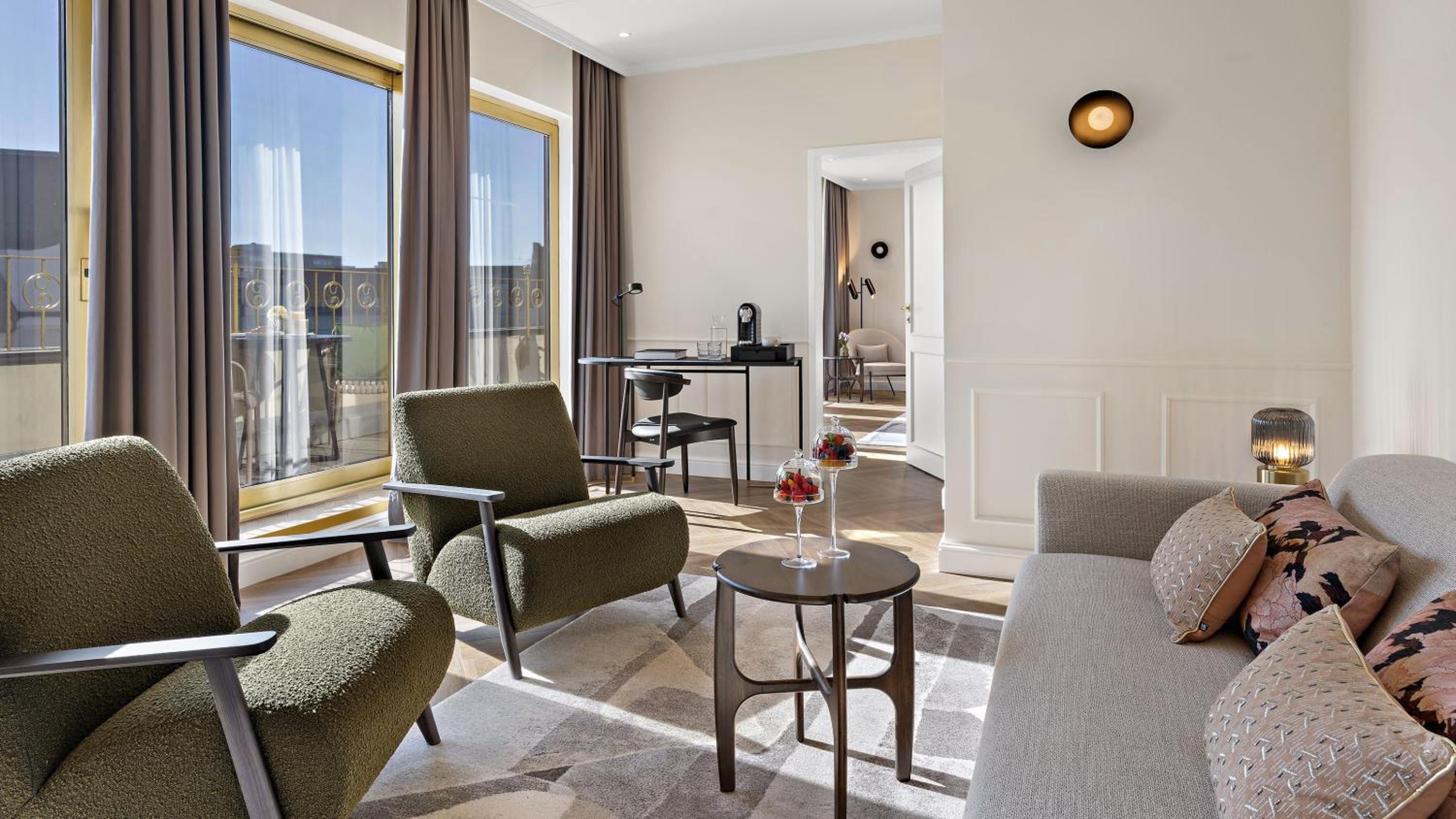 Balcony Suite